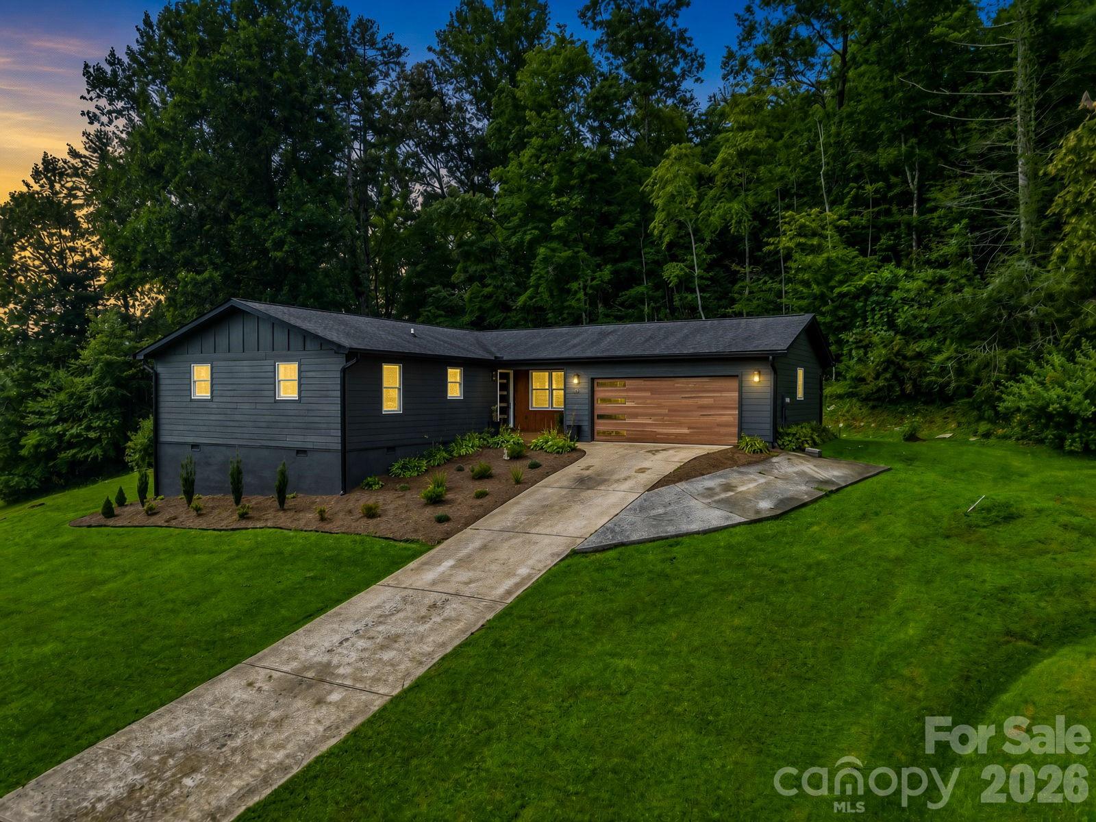 89 Hillview Circle Property Photo 2
