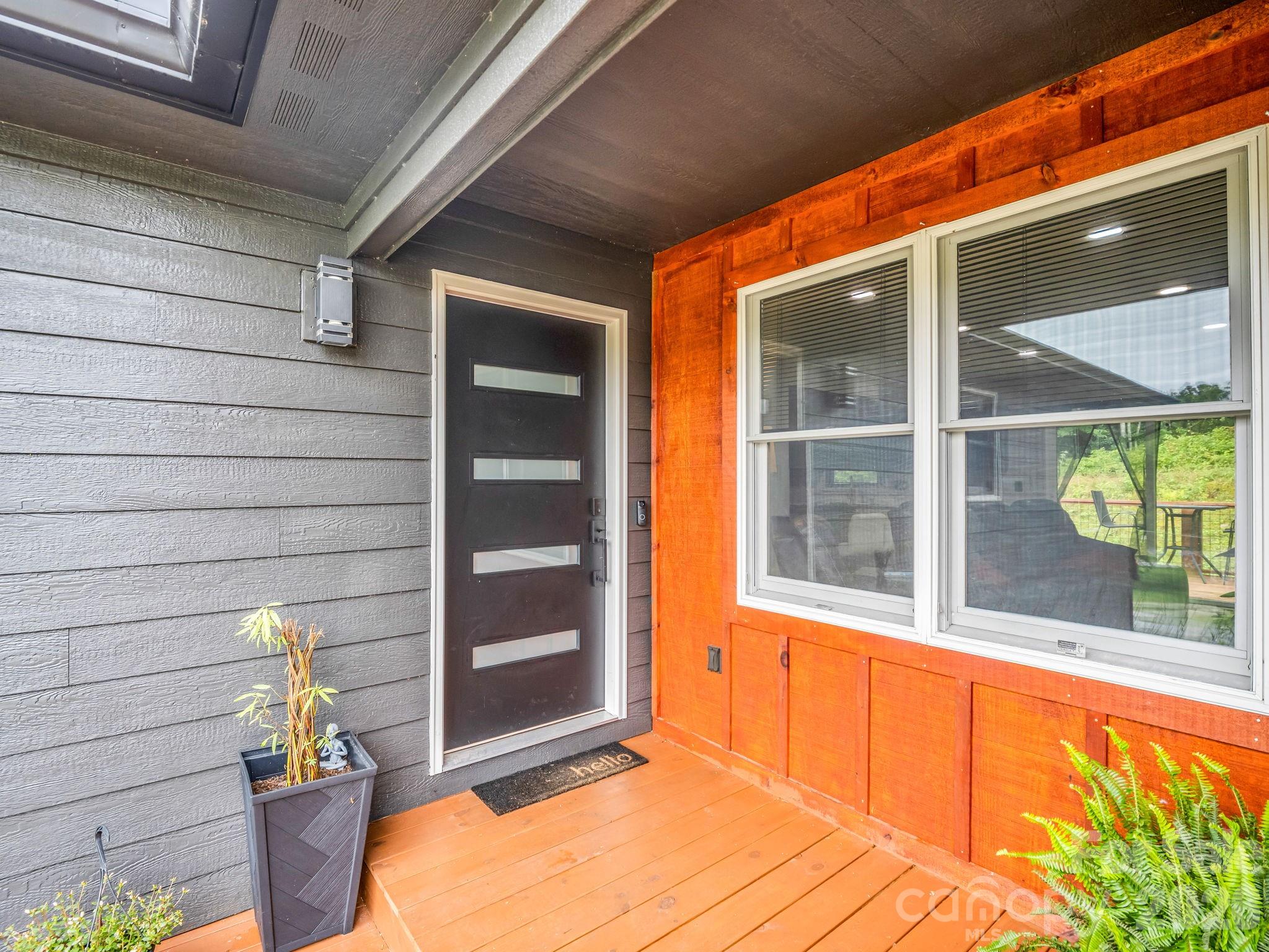89 Hillview Circle Property Photo 3