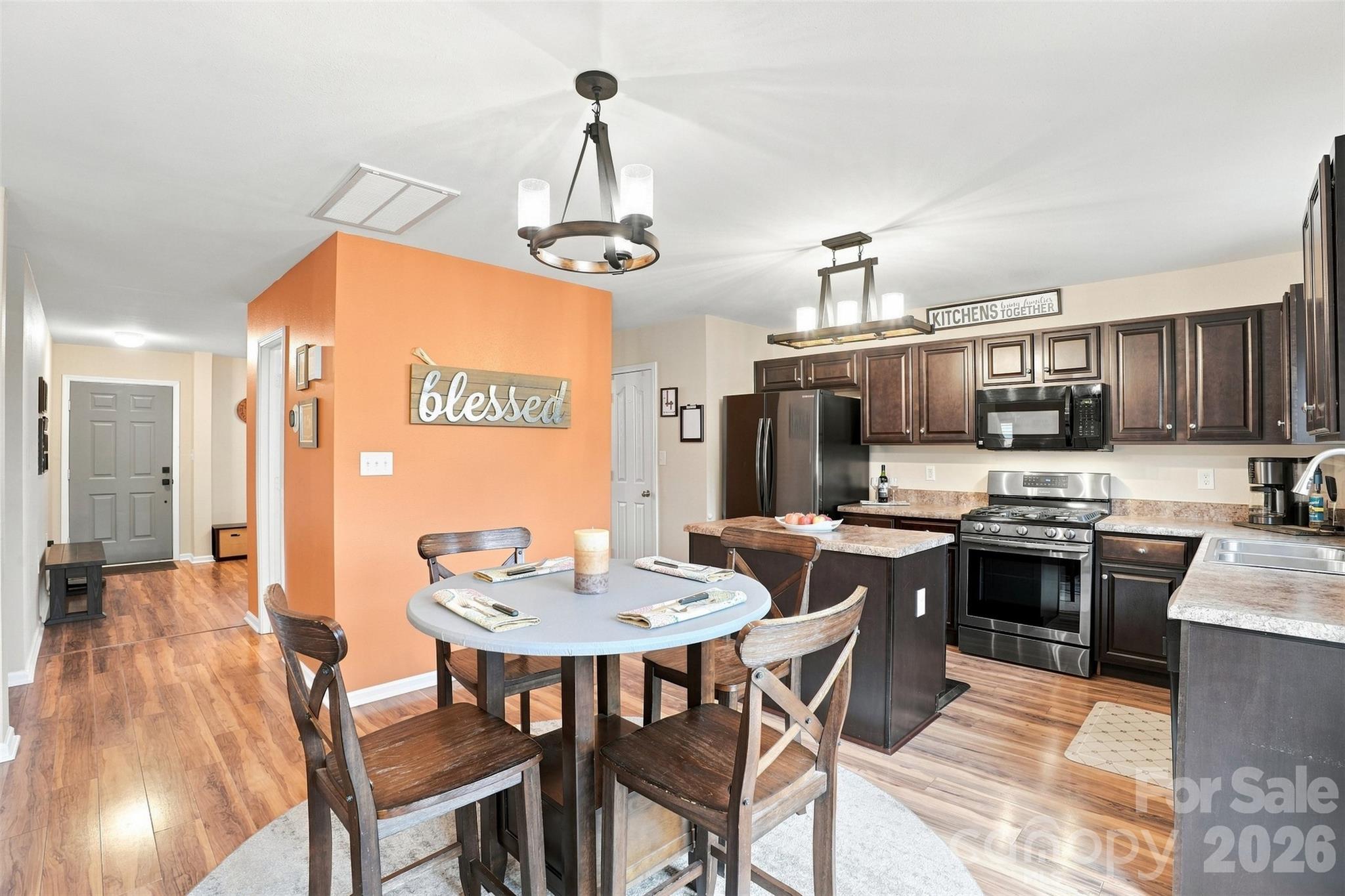 1773 Eastway Drive Property Photo 10