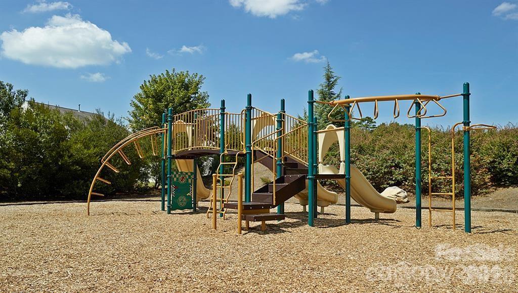 1773 Eastway Drive Property Photo 41