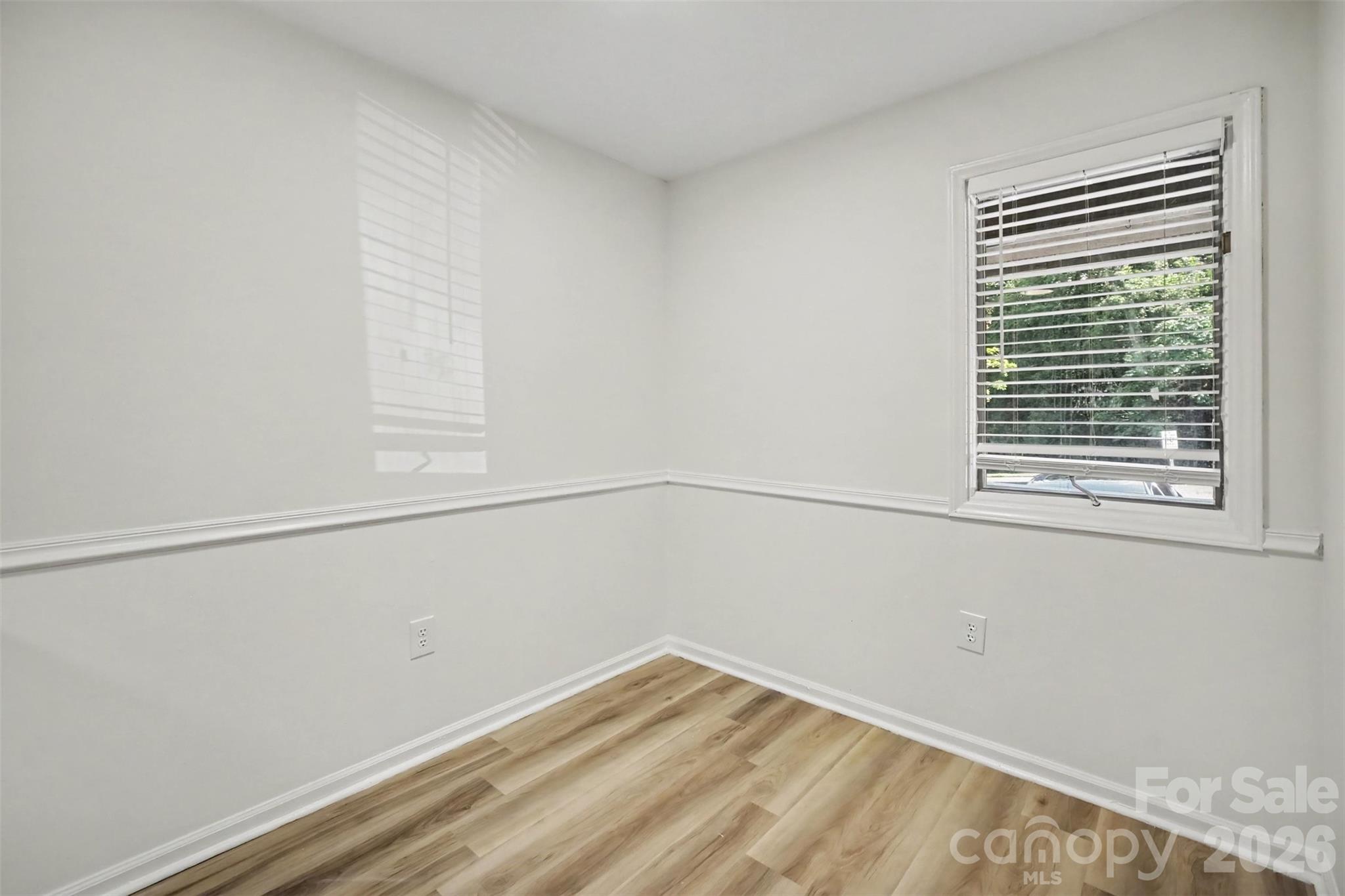 100 Willow Run Drive 33 Property Photo 7