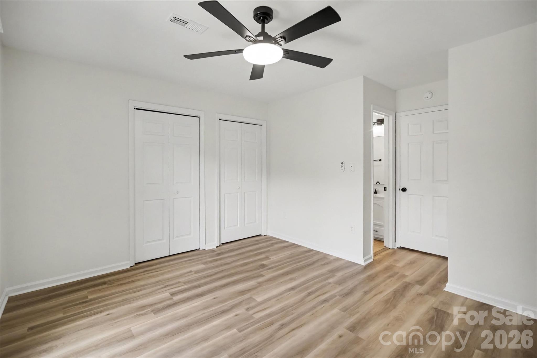 100 Willow Run Drive 33 Property Photo 12