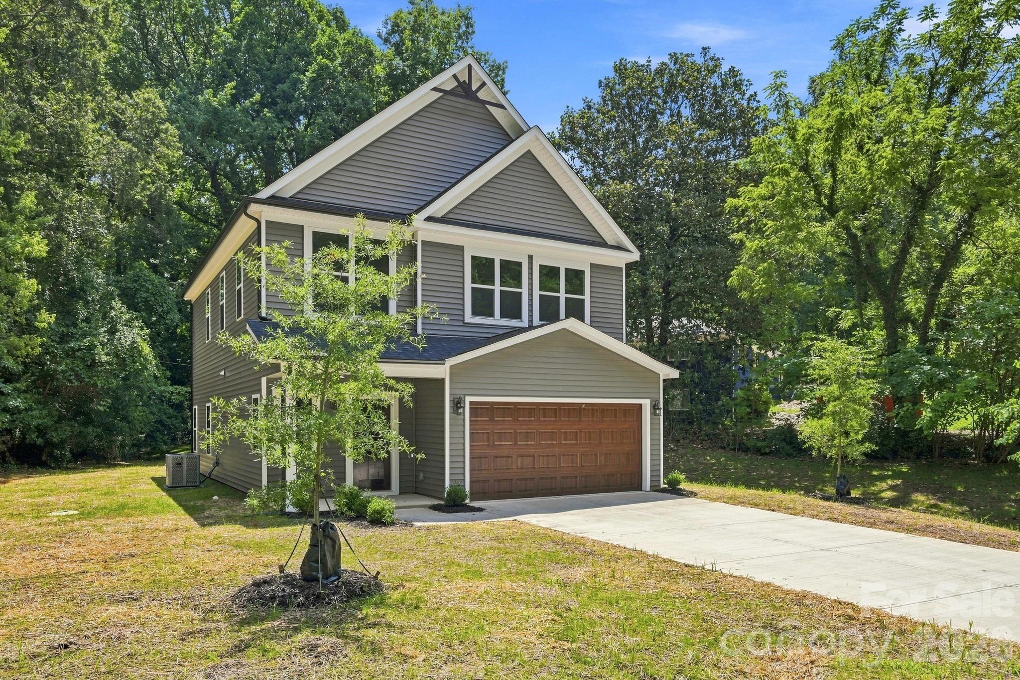 5016 Hoover Drive Property Photo 2
