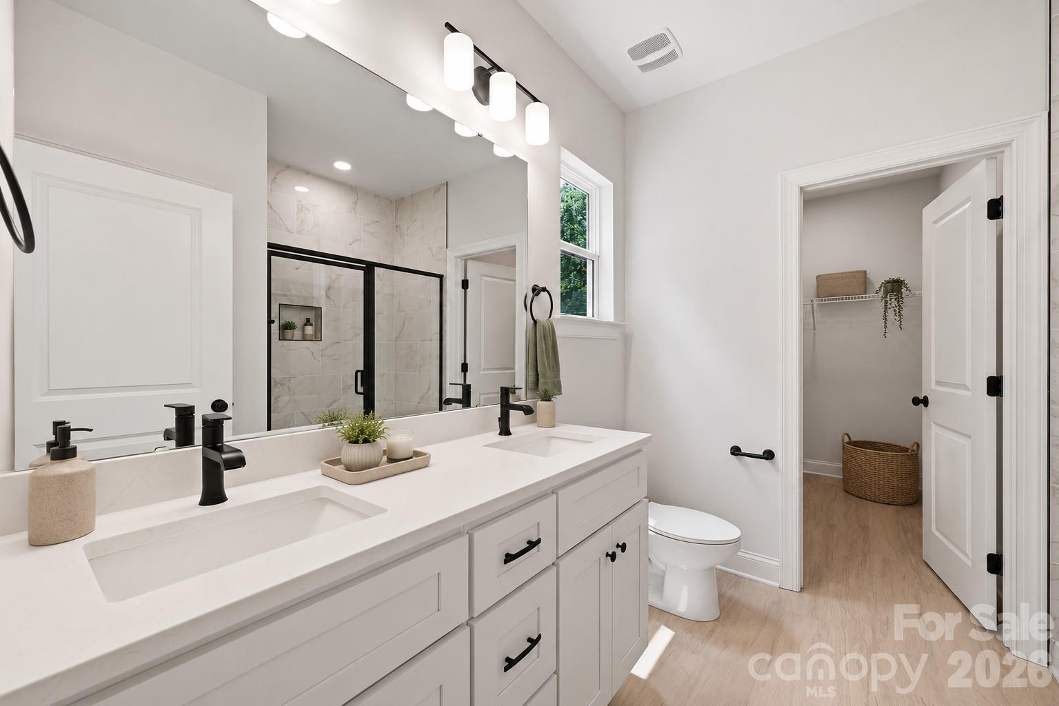 5016 Hoover Drive Property Photo 17