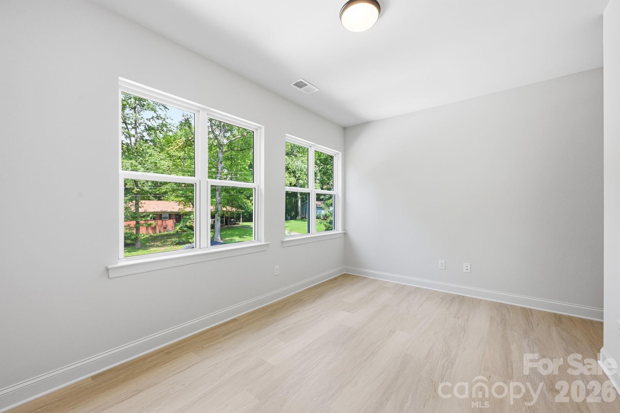 5016 Hoover Drive Property Photo 19
