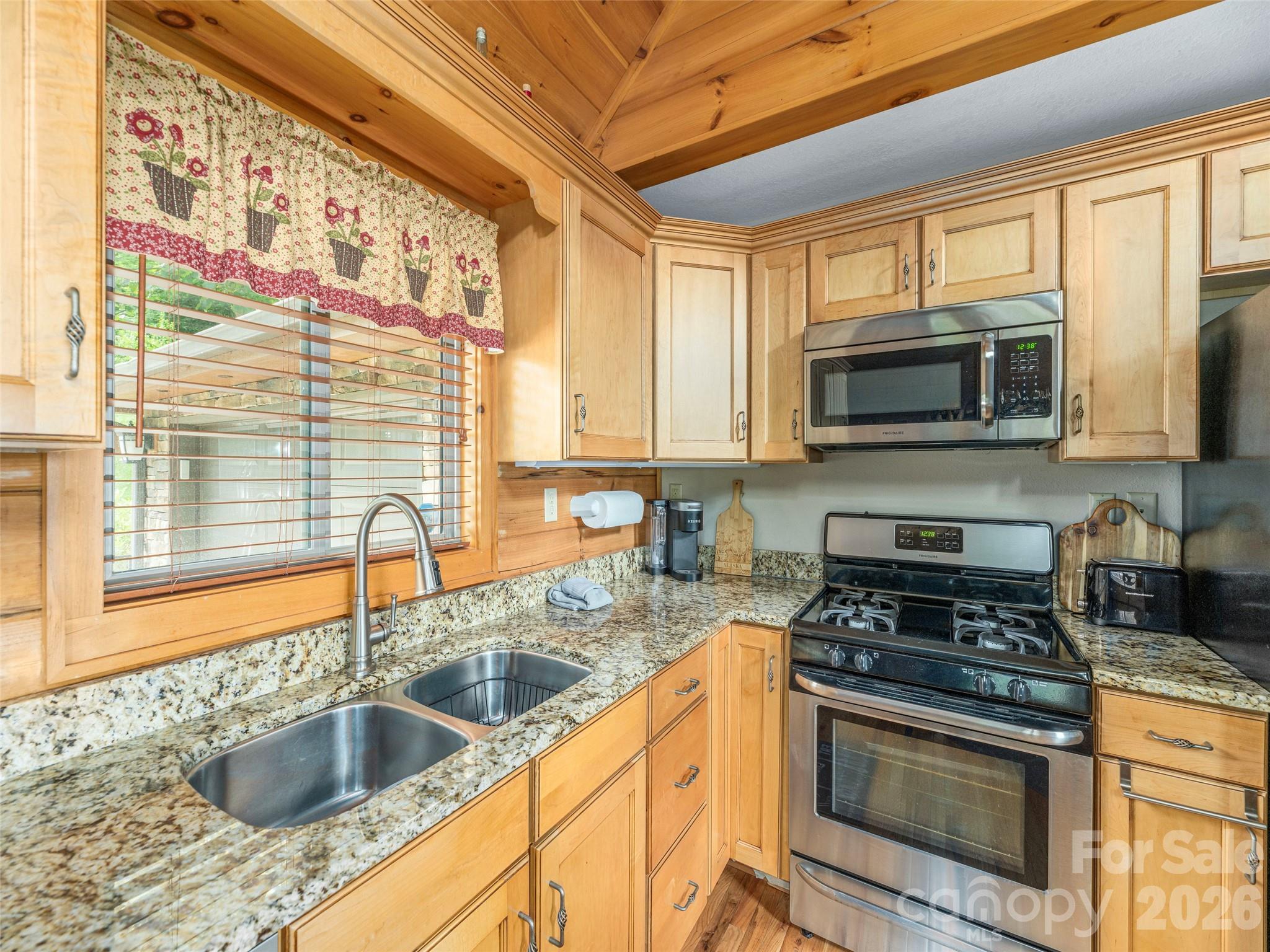 332 Gadohi Trail Property Photo 14