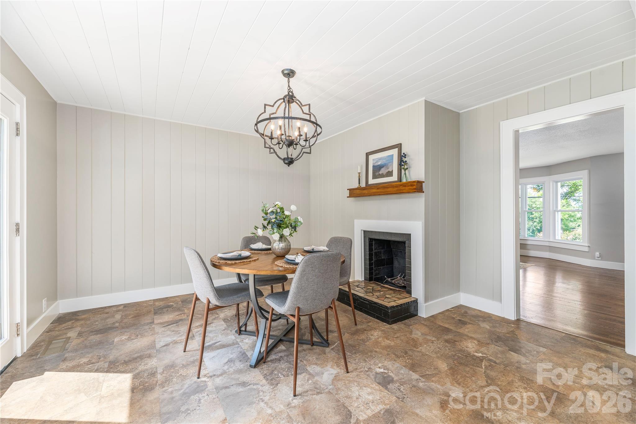638 Newfound Street Property Photo 12