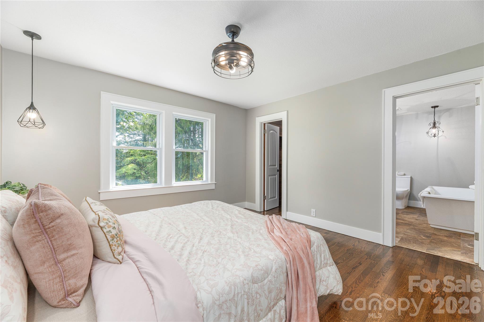 638 Newfound Street Property Photo 18