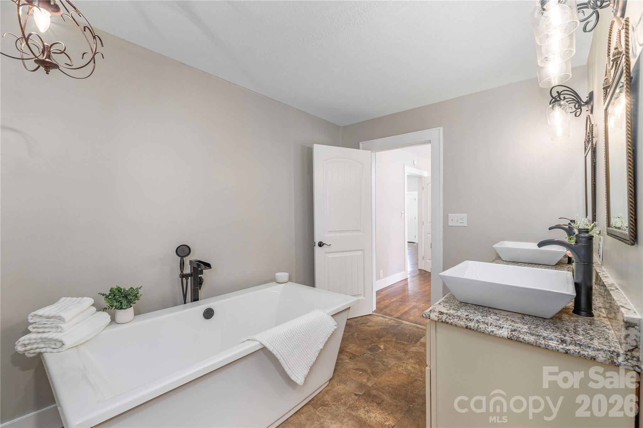 638 Newfound Street Property Photo 19