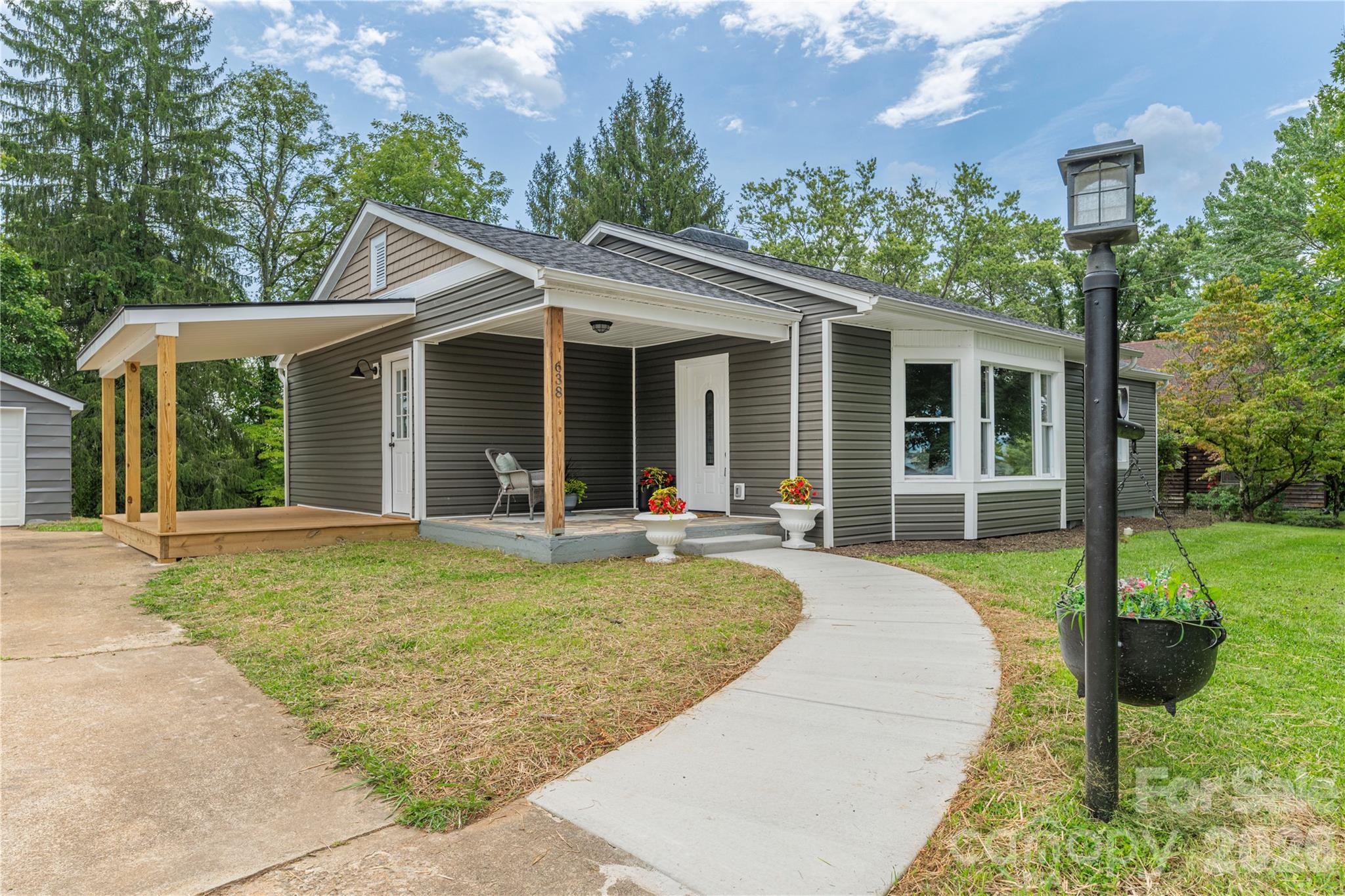 638 Newfound Street Property Photo 29