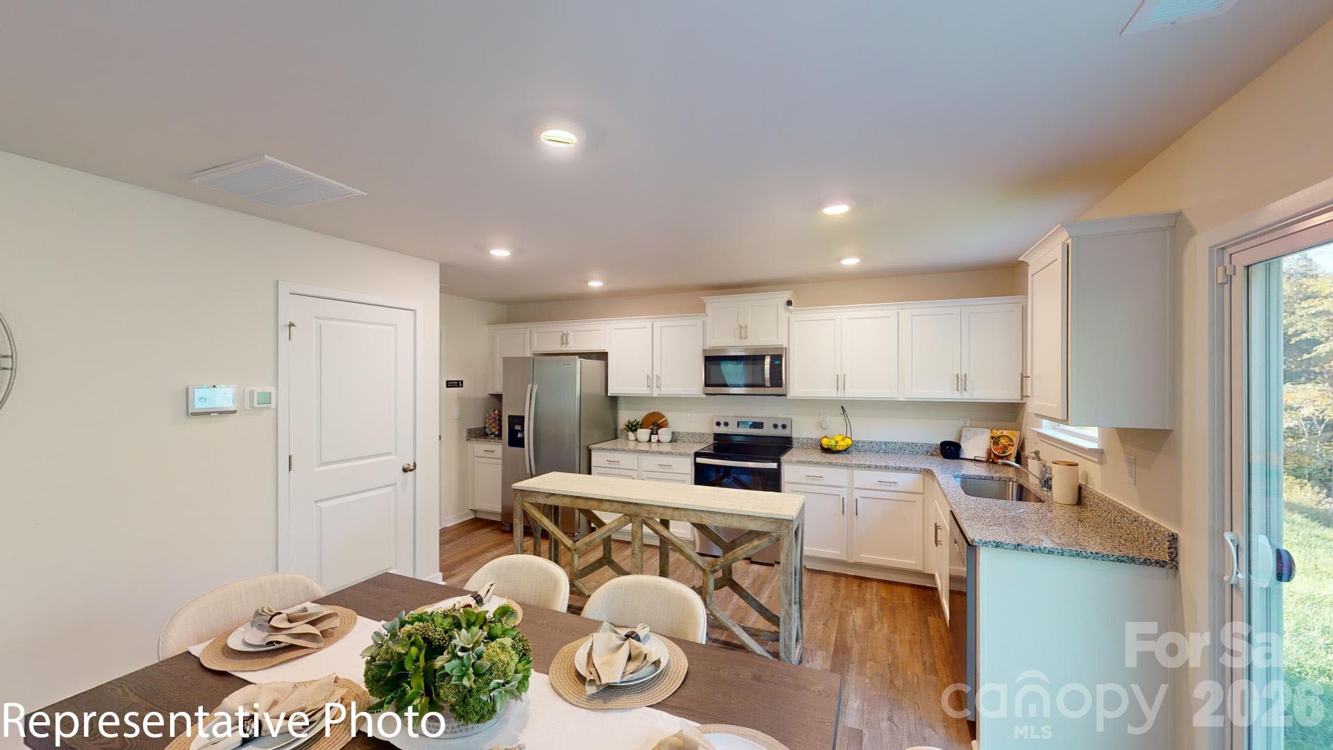 2808 Frances View Lane Property Photo 7