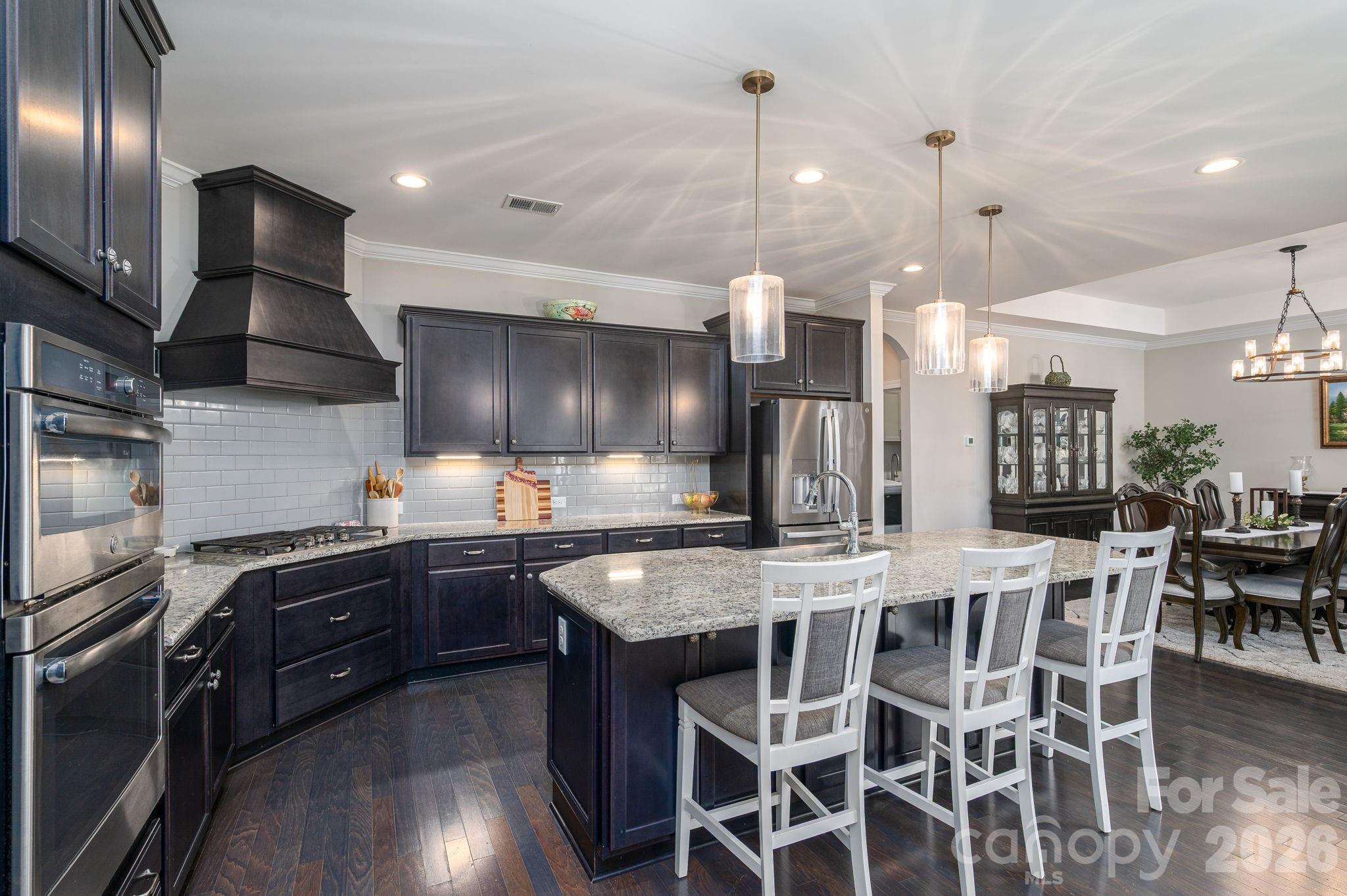 5228 Courtyard Lane Property Photo 12
