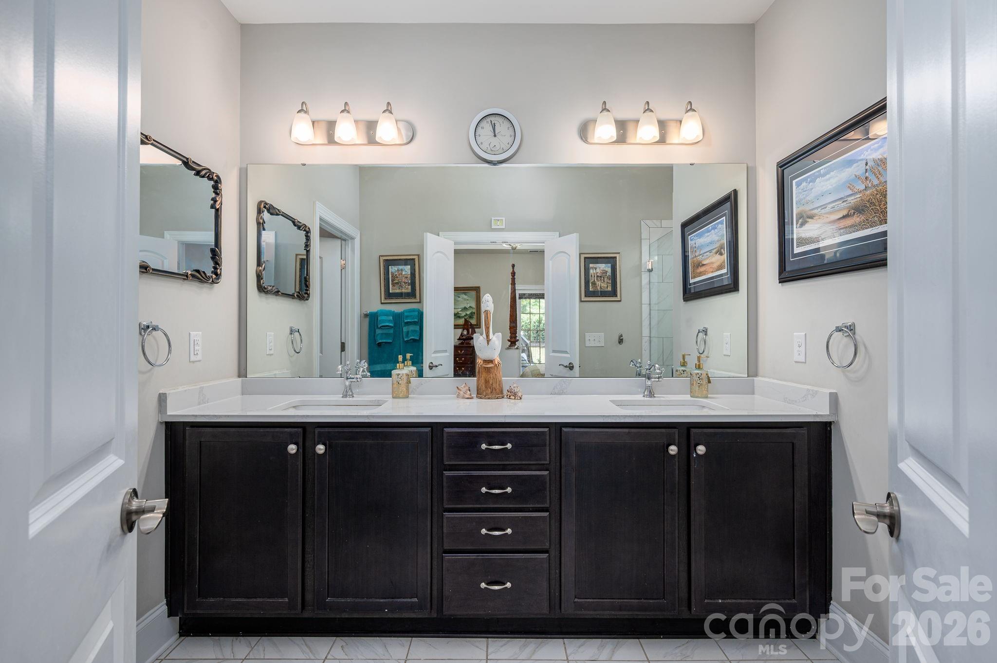 5228 Courtyard Lane Property Photo 21