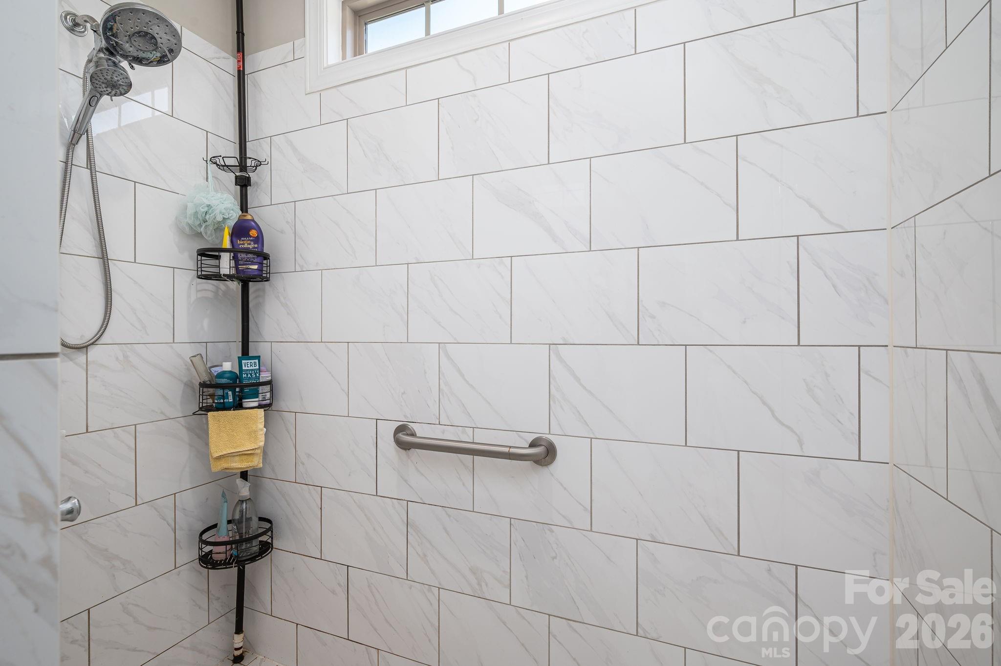 5228 Courtyard Lane Property Photo 23