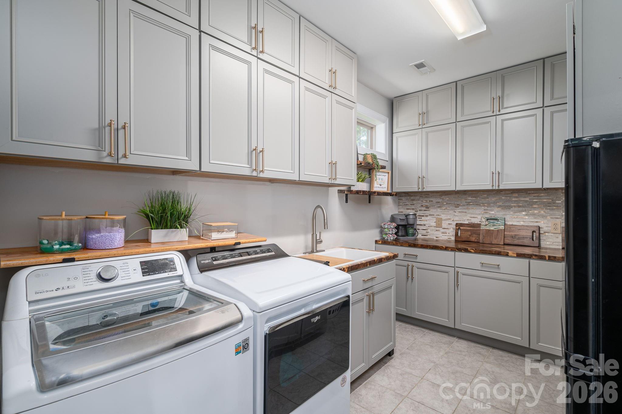 5228 Courtyard Lane Property Photo 25