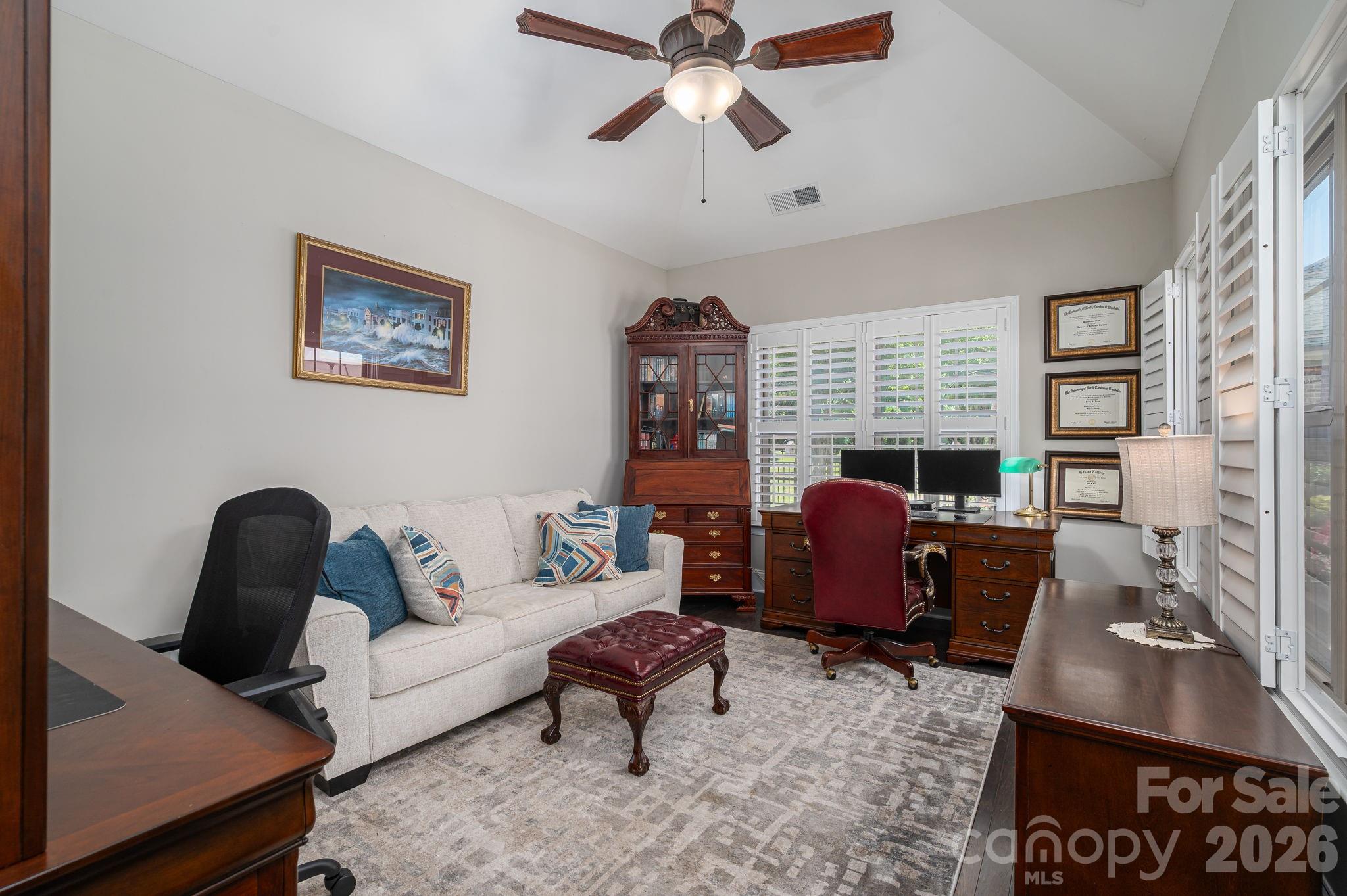 5228 Courtyard Lane Property Photo 28