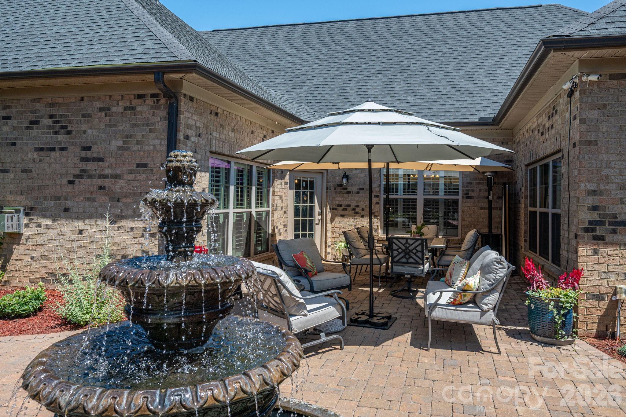 5228 Courtyard Lane Property Photo 35