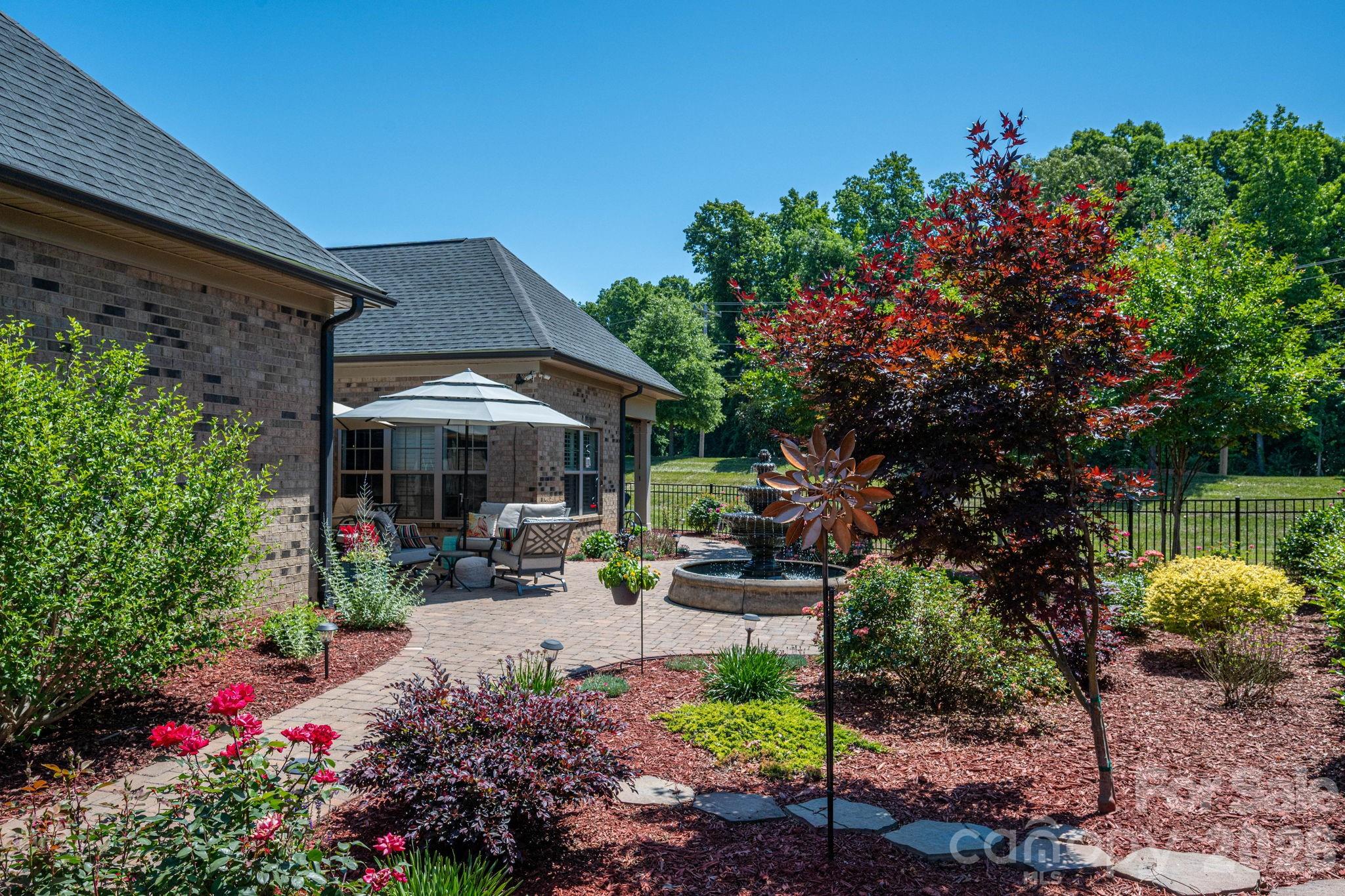 5228 Courtyard Lane Property Photo 39