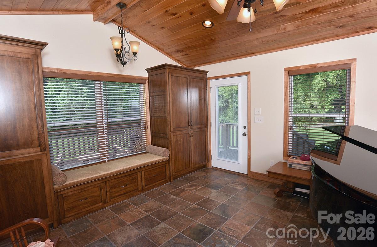 1175 Panhandle Road Property Photo 11