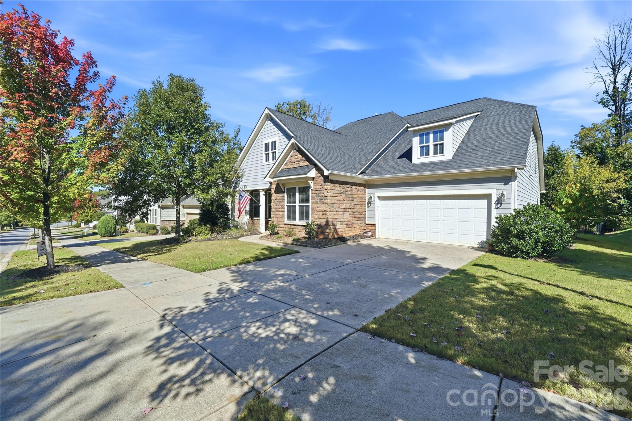 8719 Shadetree Street Property Photo 2