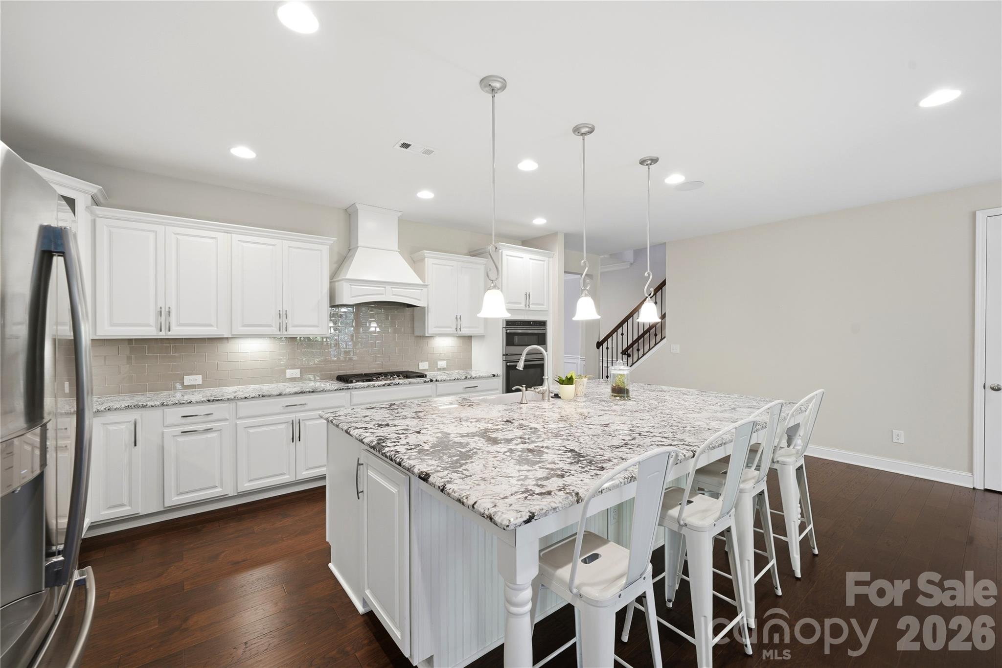 8719 Shadetree Street Property Photo 10
