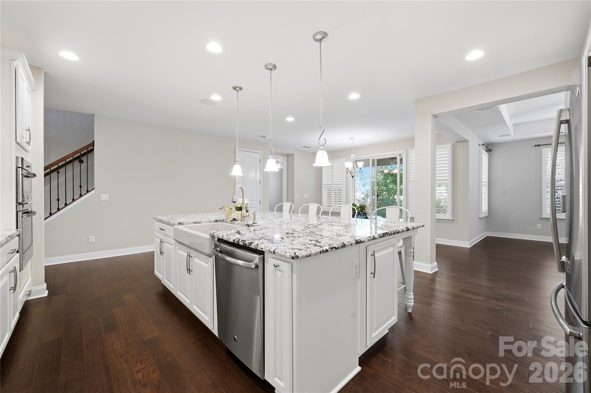 8719 Shadetree Street Property Photo 12