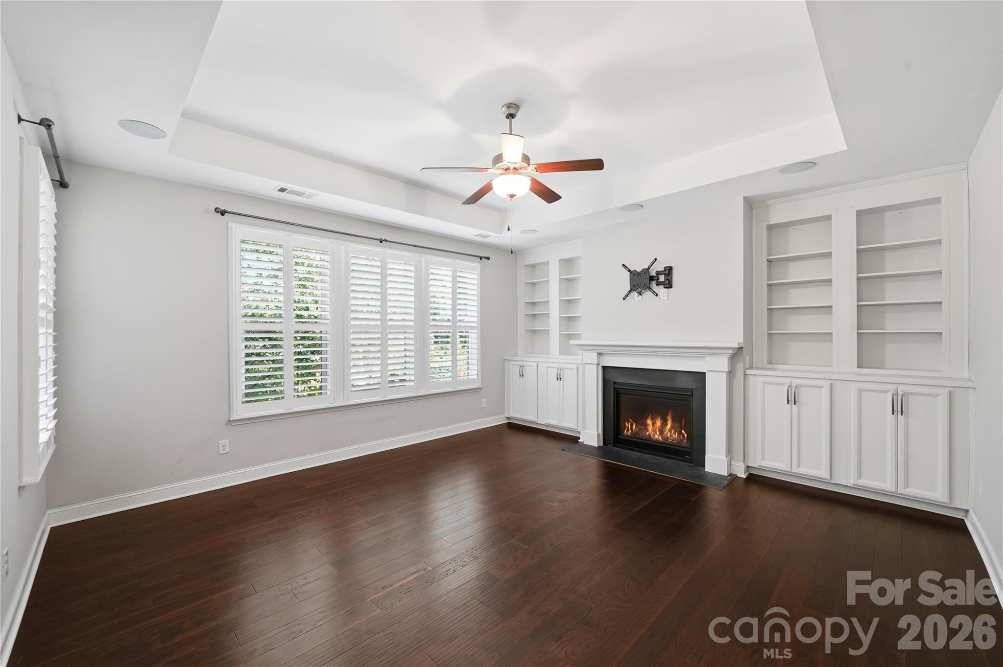 8719 Shadetree Street Property Photo 15