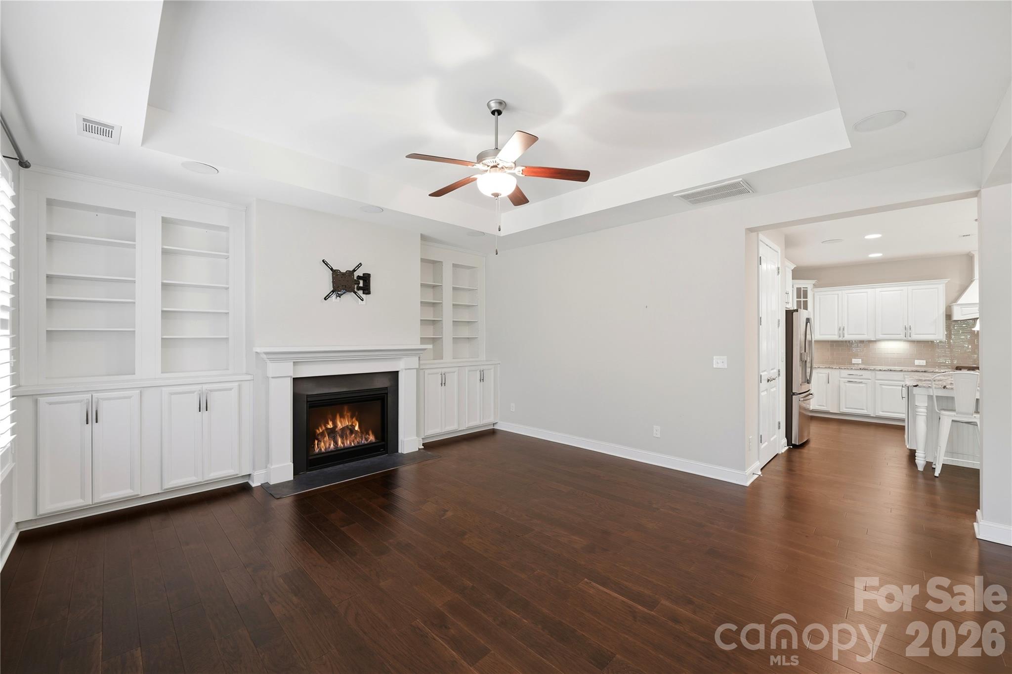 8719 Shadetree Street Property Photo 16