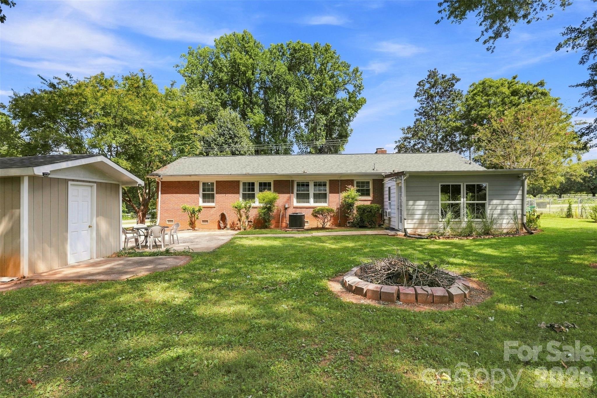 515 Lakewood Drive Property Photo 30