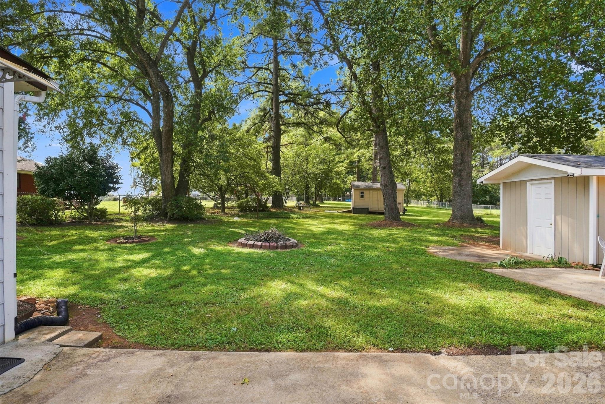515 Lakewood Drive Property Photo 31