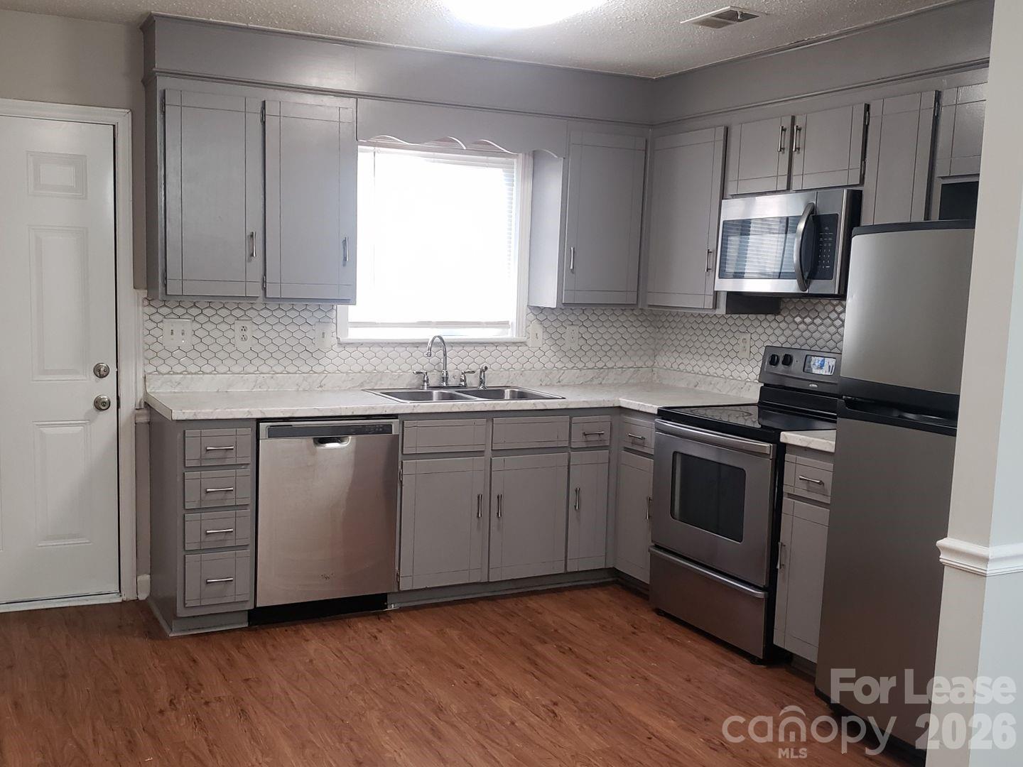 8111 Marcus Lane Property Photo 2