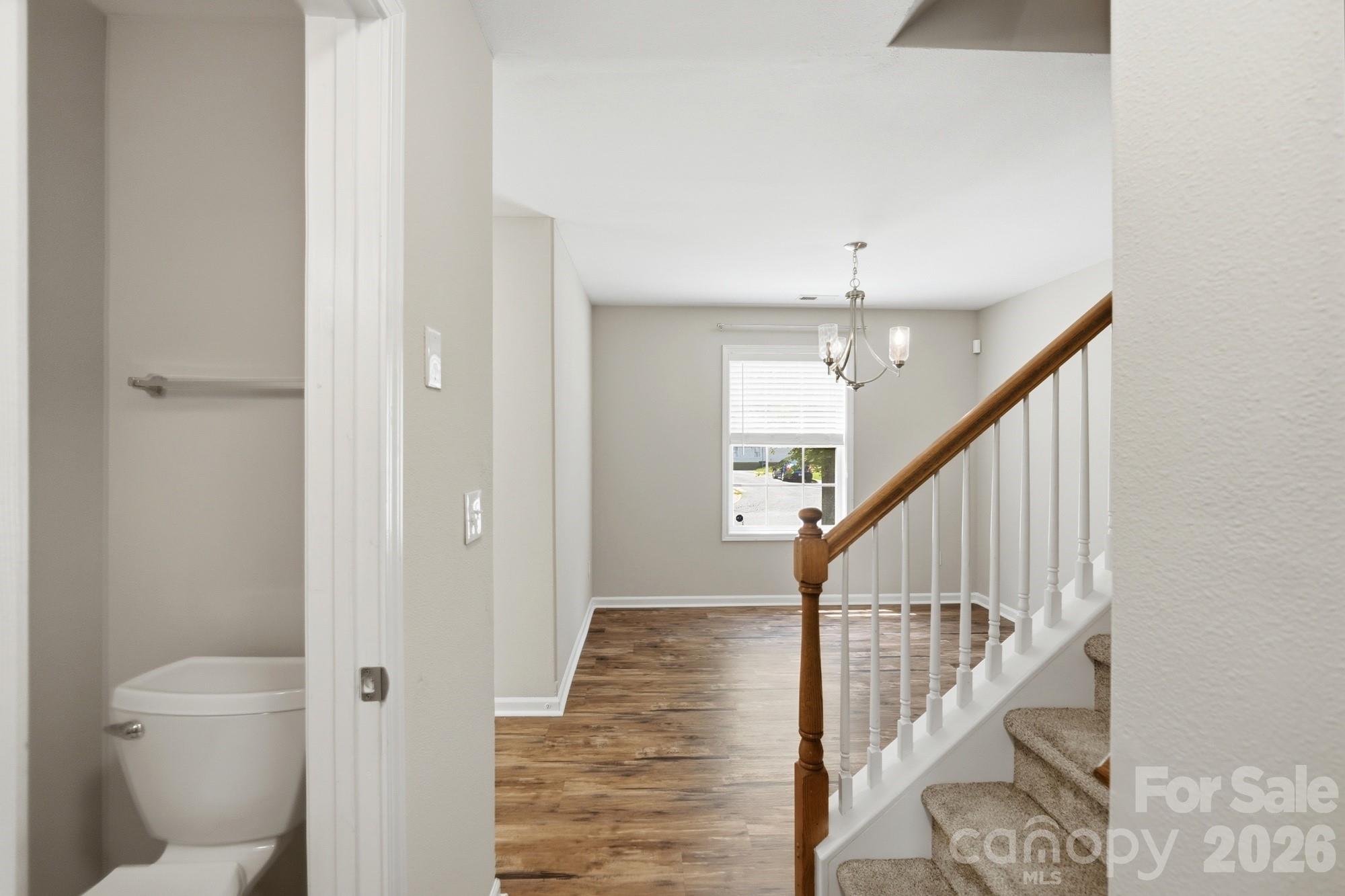 2722 Meadow Knoll Drive 12 Property Photo 10