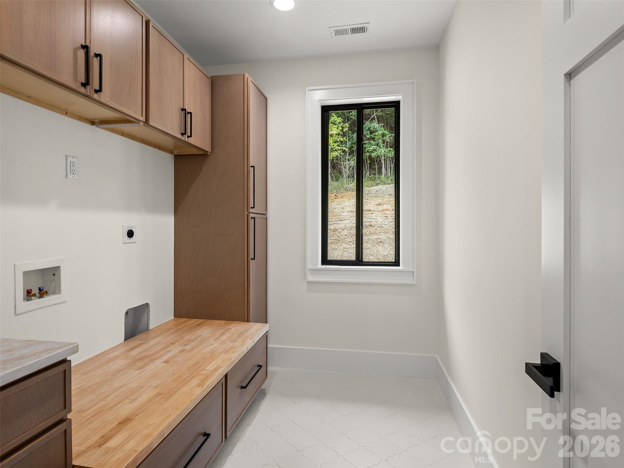 7 Spicebush Lane Property Photo 42