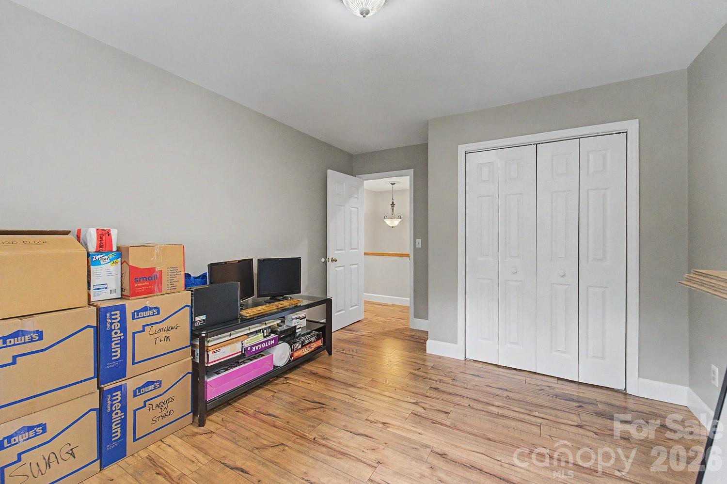 48 Main Trace Property Photo 14