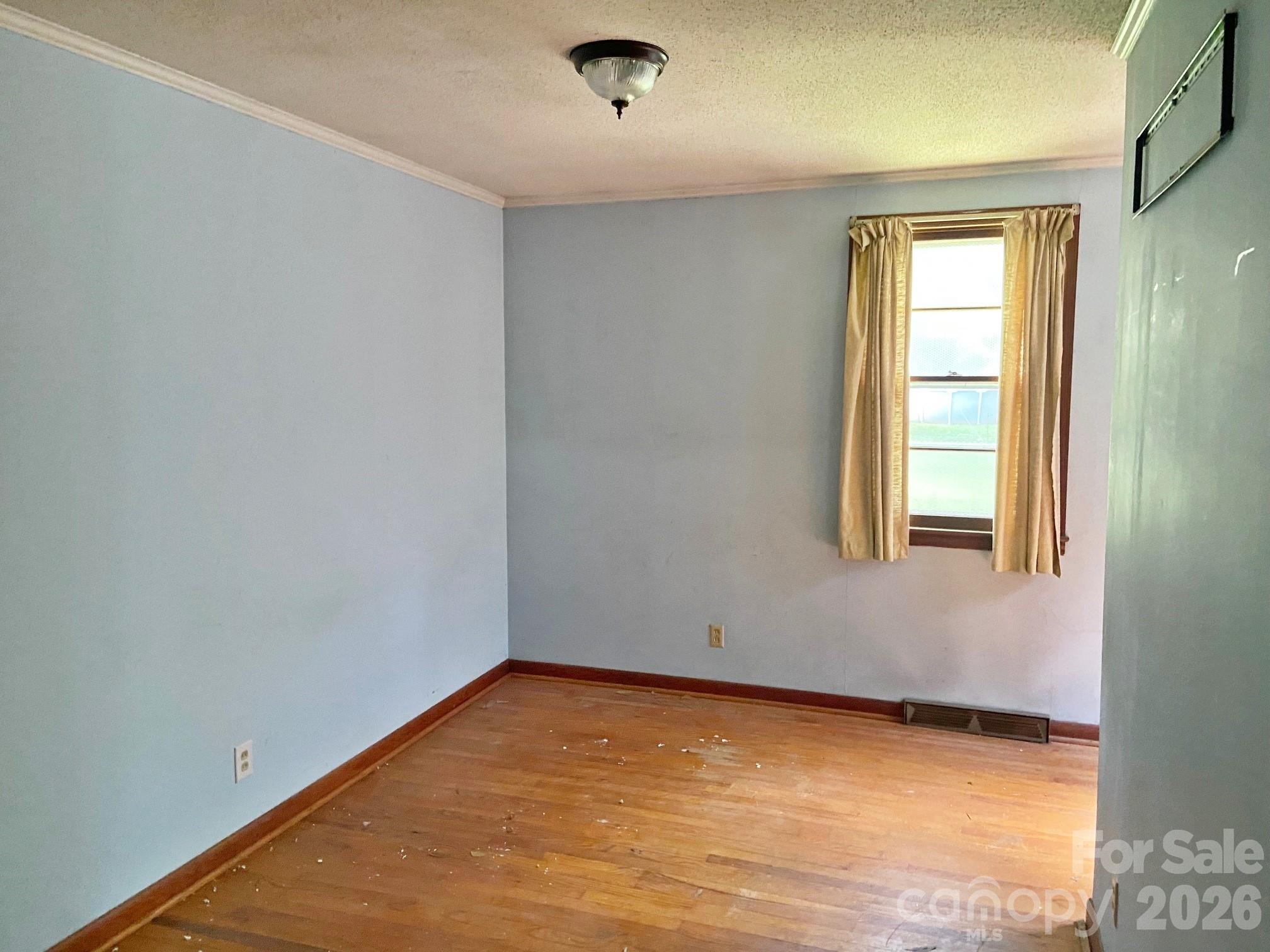 213 Wiley Avenue Property Photo 12