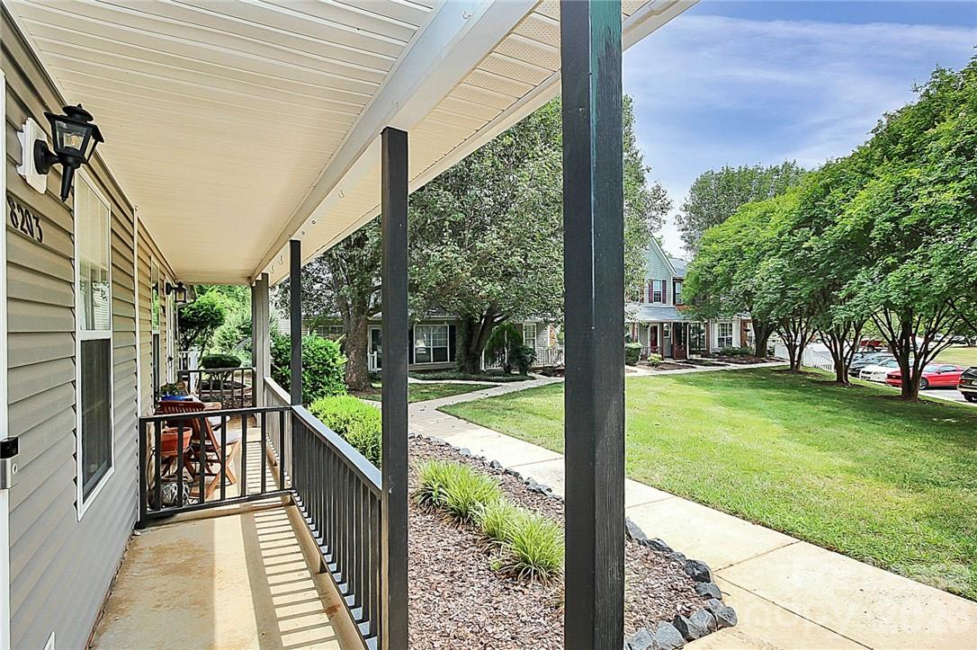 8203 Golf Ridge Drive Property Photo 3