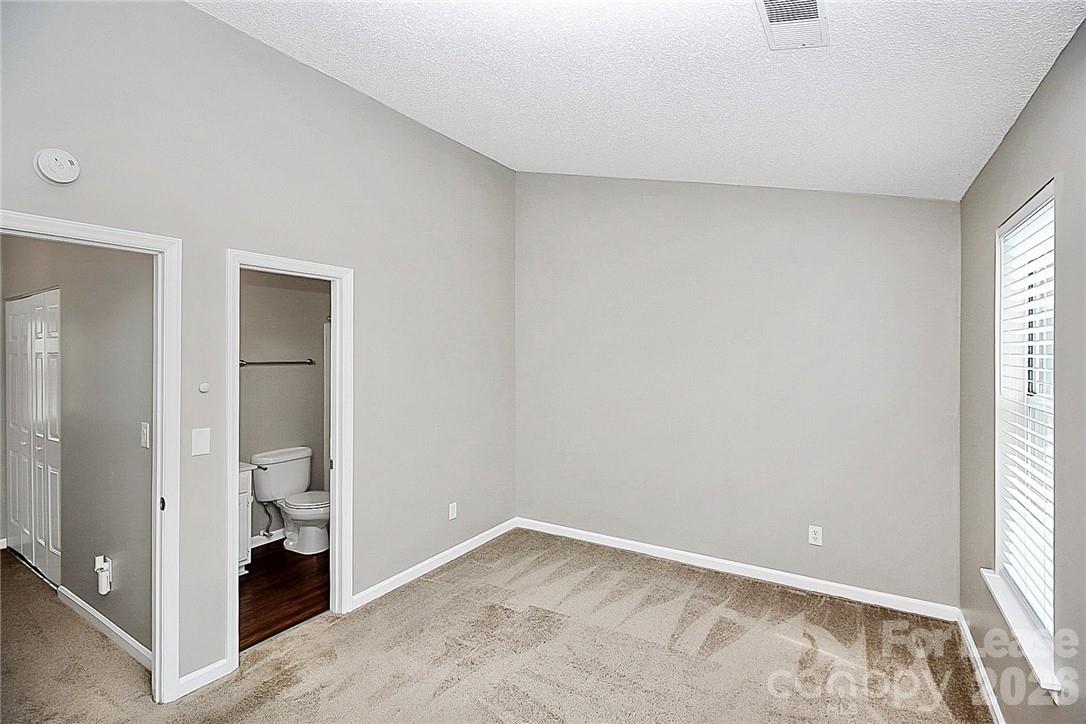 8203 Golf Ridge Drive Property Photo 18