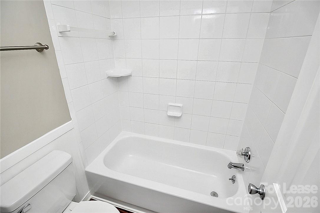 8203 Golf Ridge Drive Property Photo 24