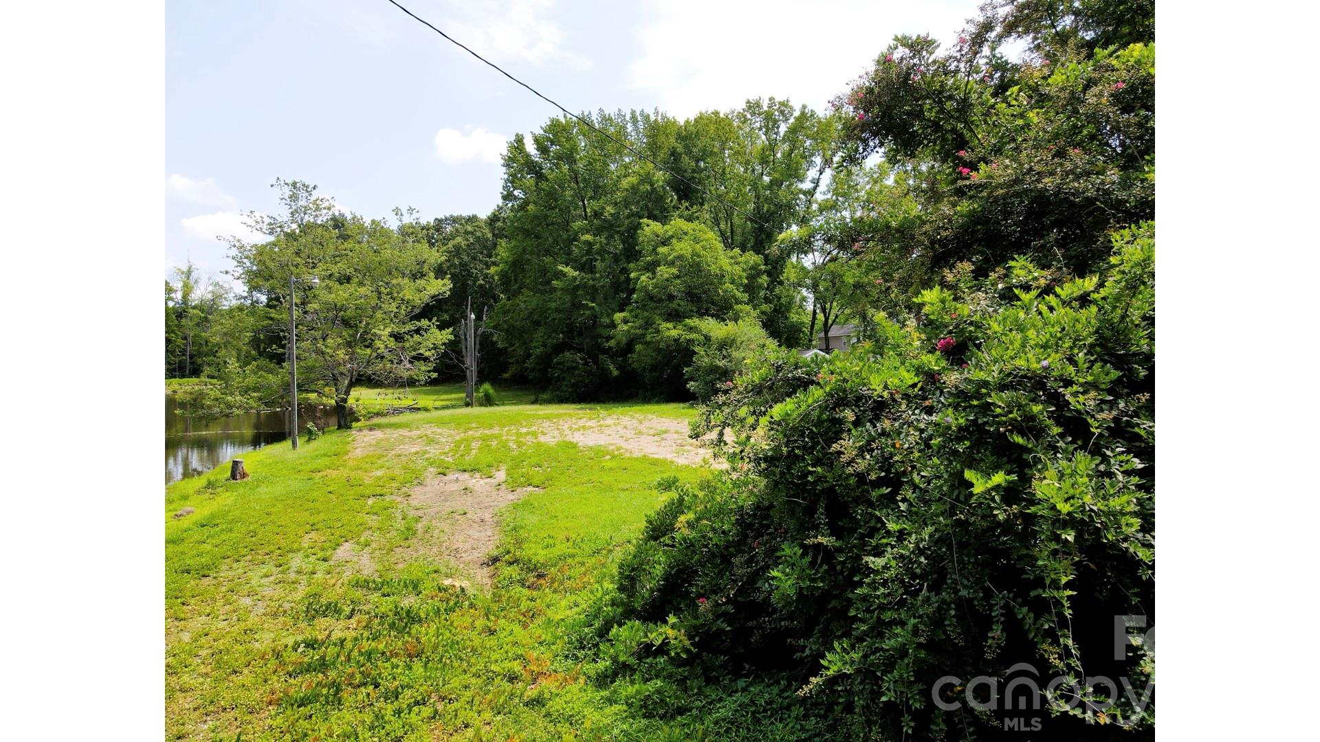 524 Dawn Circle Property Photo 16