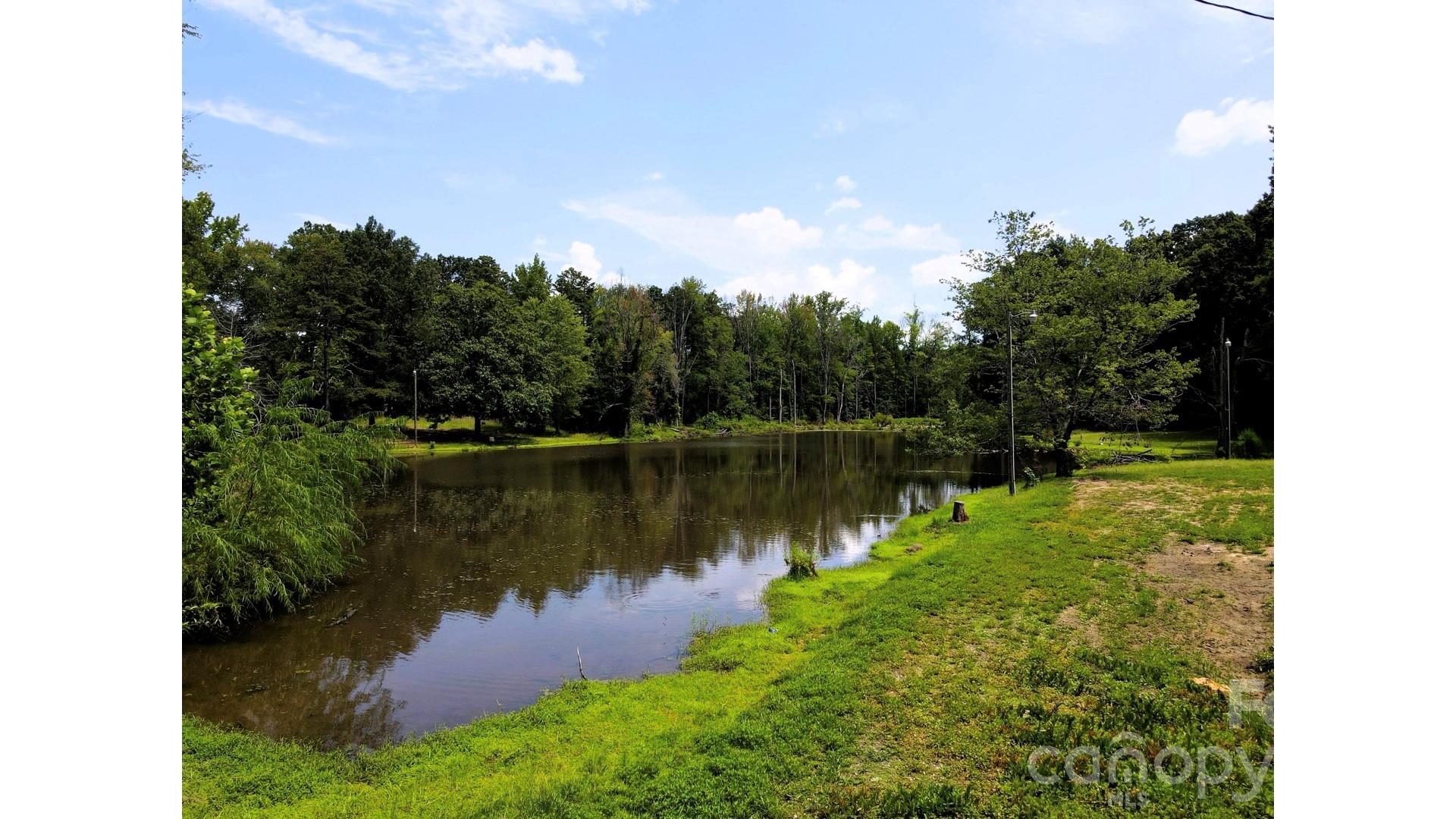 524 Dawn Circle Property Photo 20