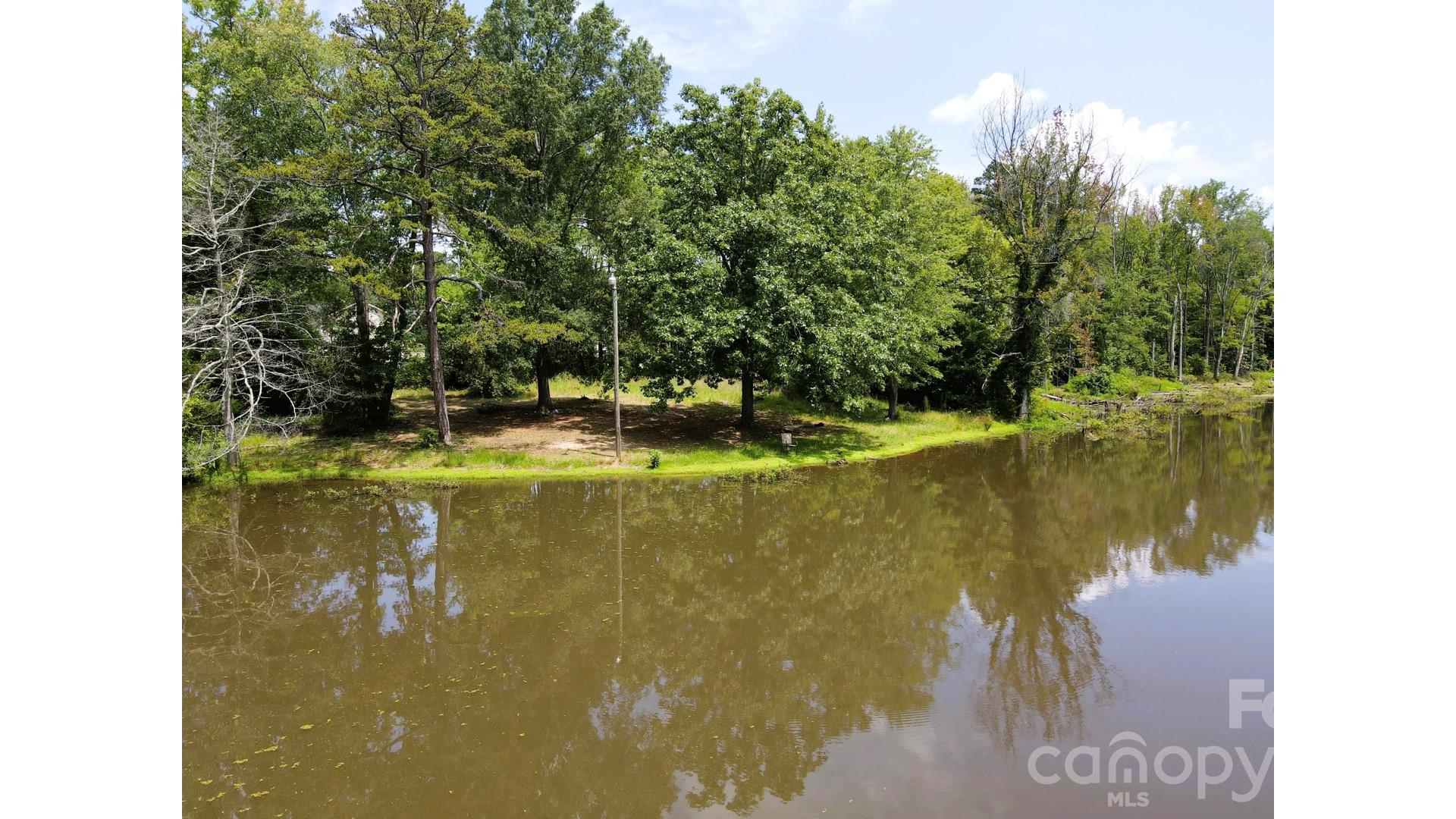 524 Dawn Circle Property Photo 23