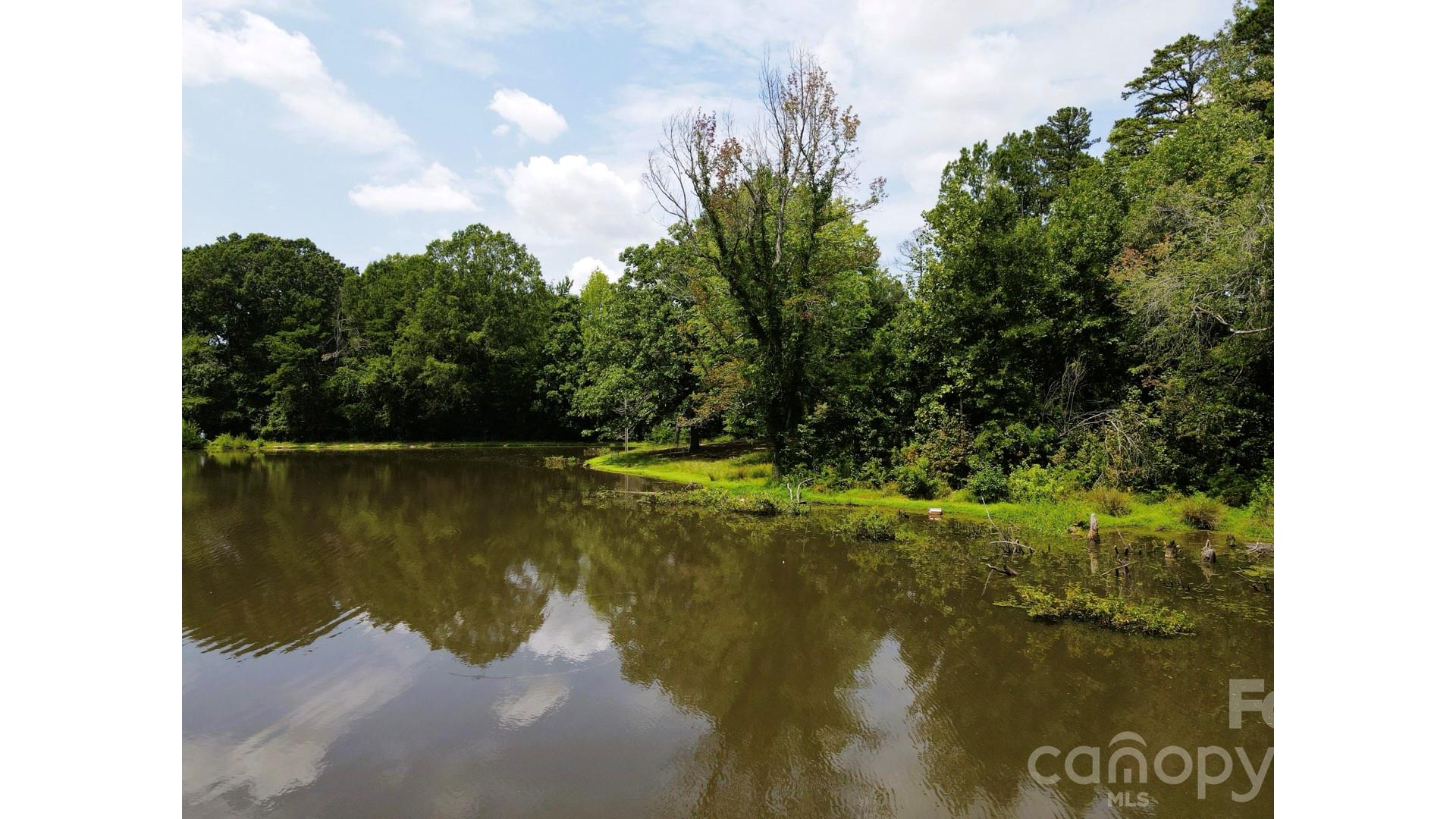 524 Dawn Circle Property Photo 28