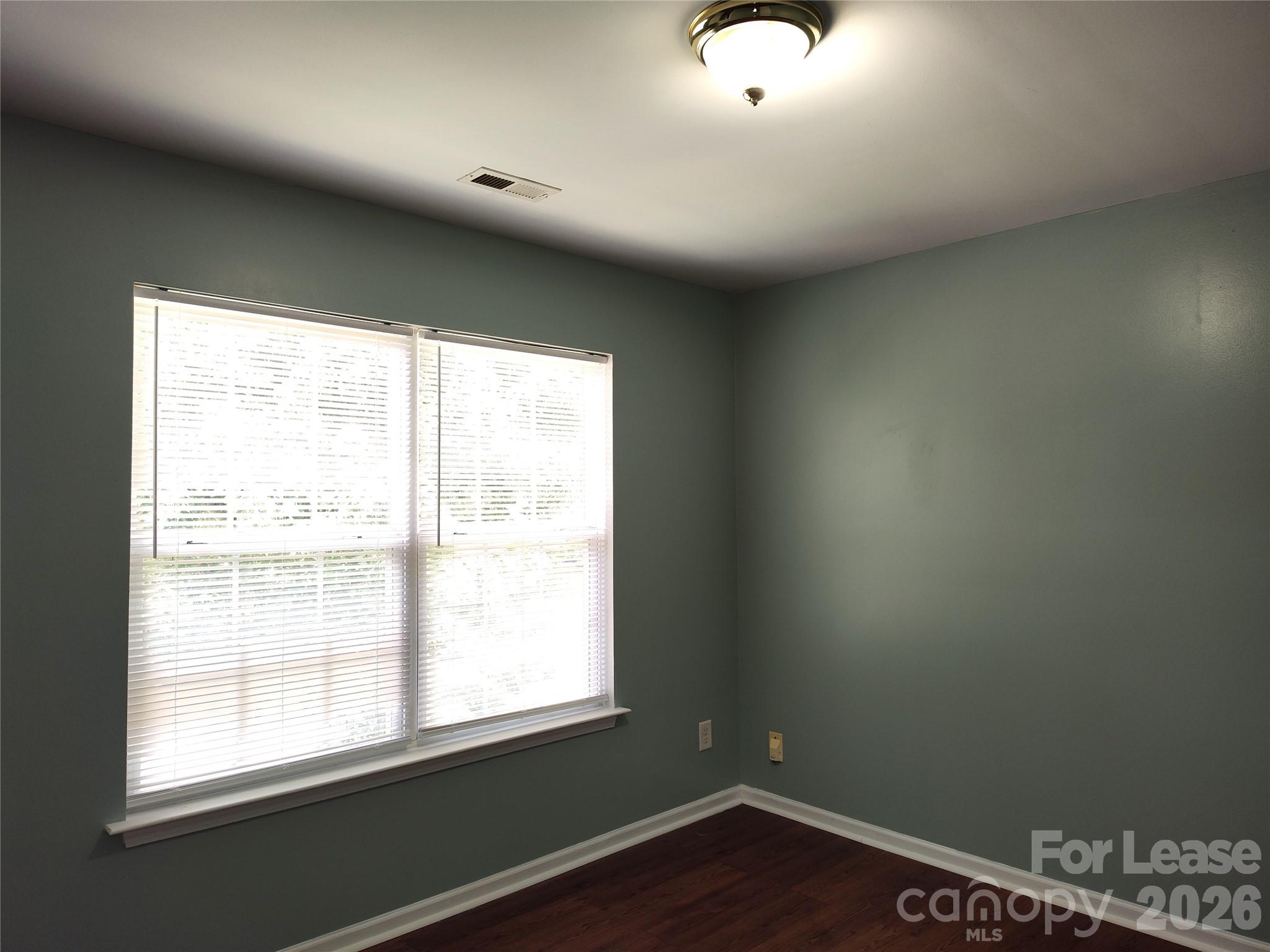 5226 Beam Lake Drive Property Photo 16