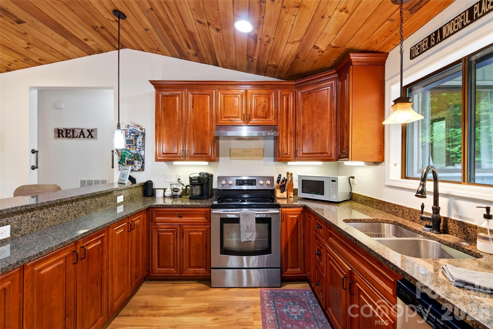 2 Bear Rock Loop Road Property Photo 5