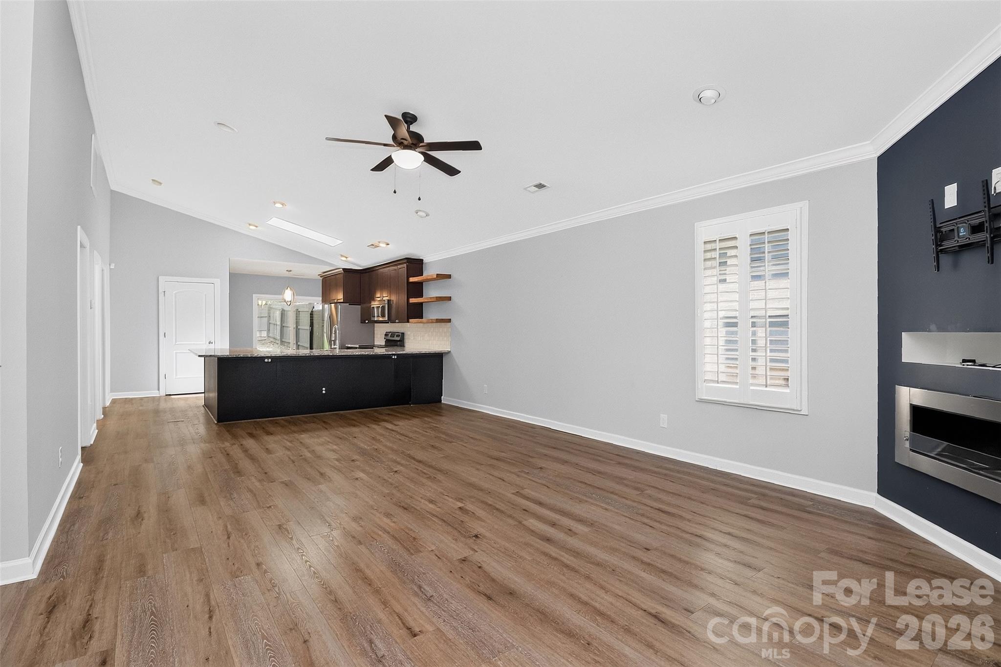 1736 Parsons Street Property Photo 4