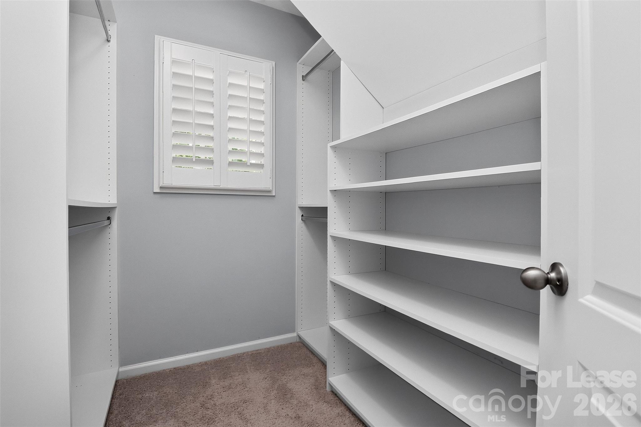 1736 Parsons Street Property Photo 13