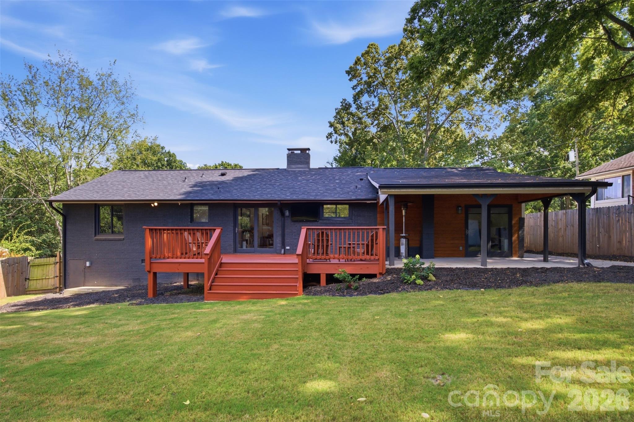 615 Manhasset Road Property Photo 7