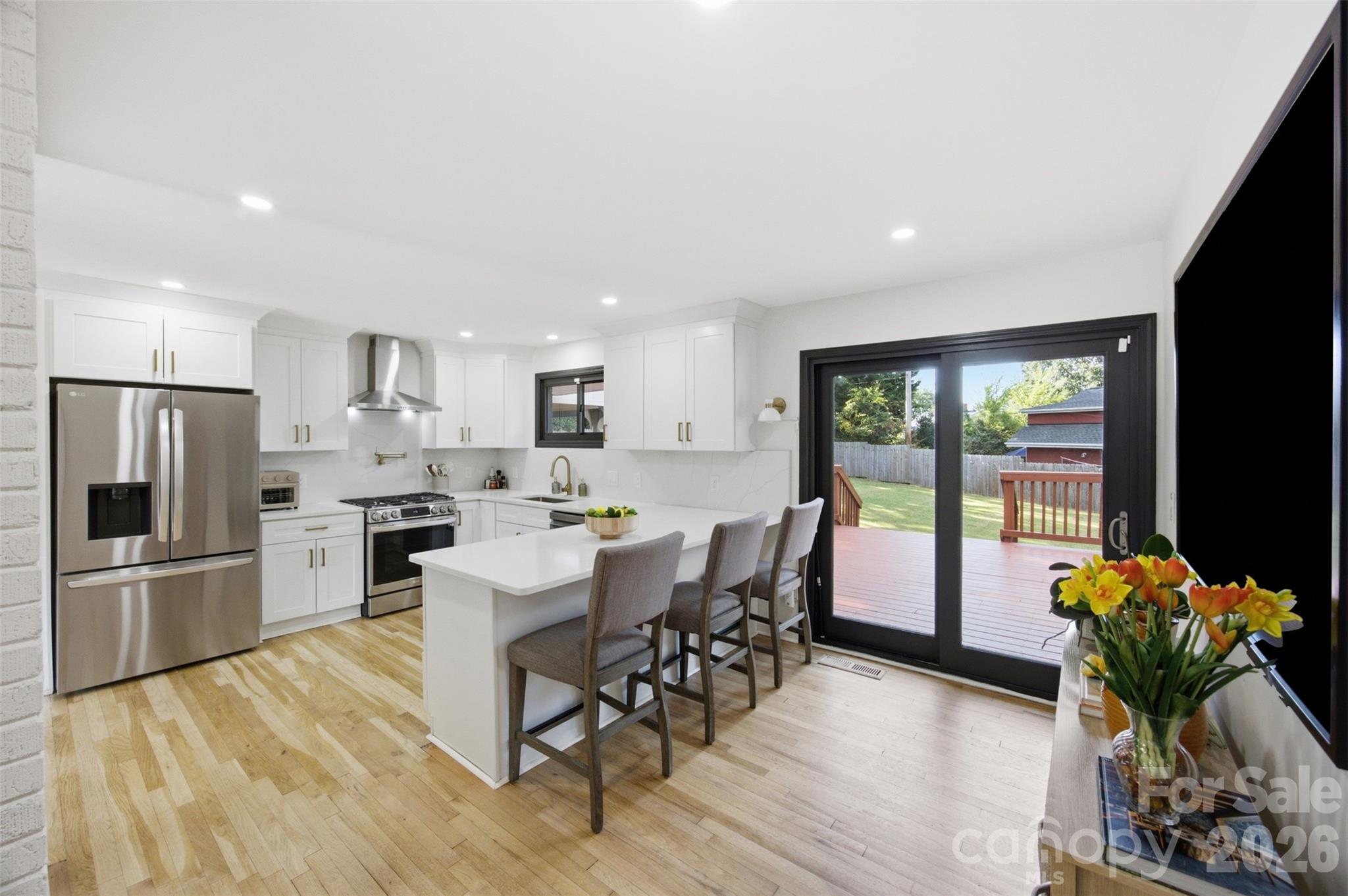 615 Manhasset Road Property Photo 22