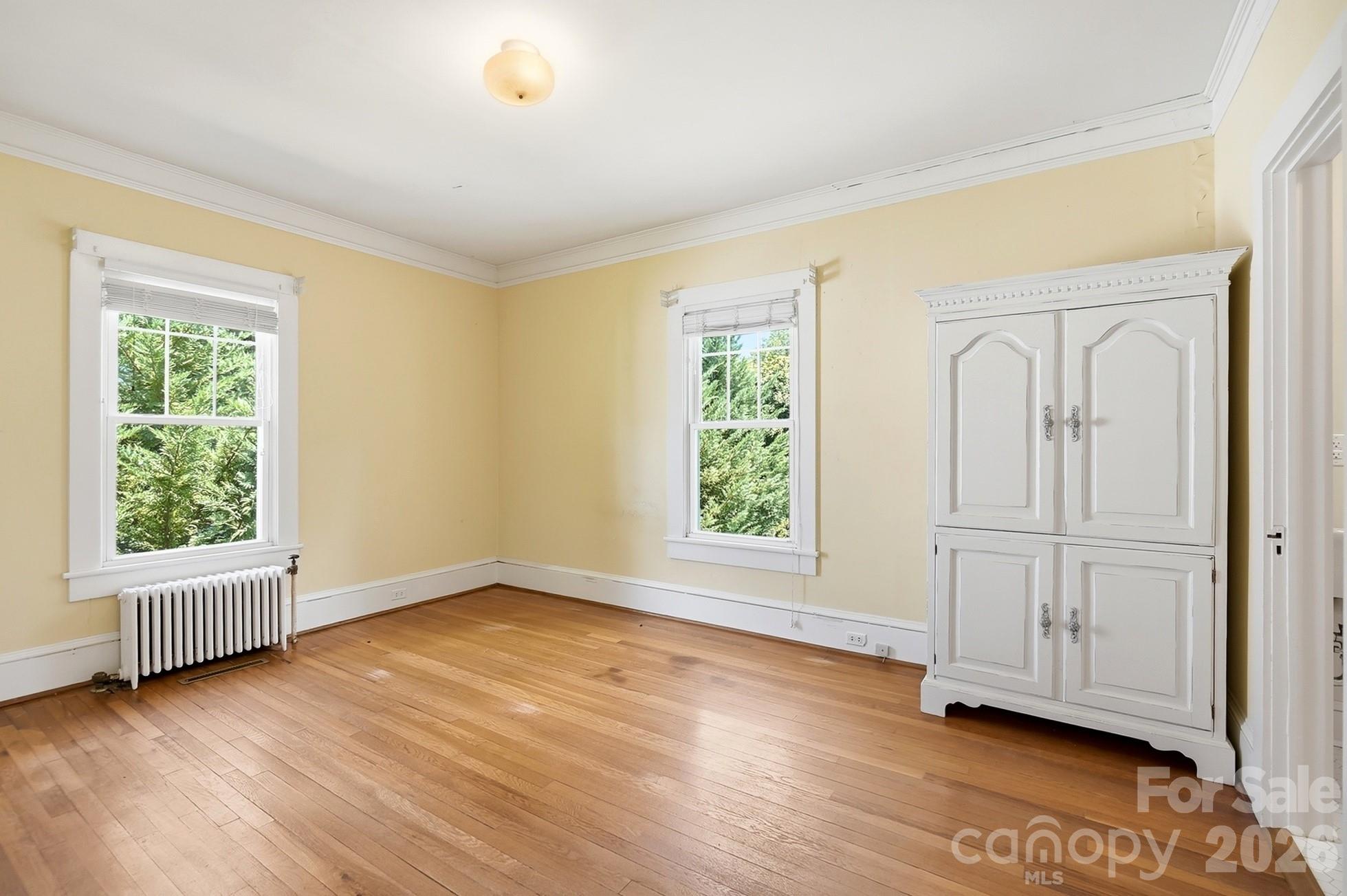 302 N Ridge Avenue Property Photo 19