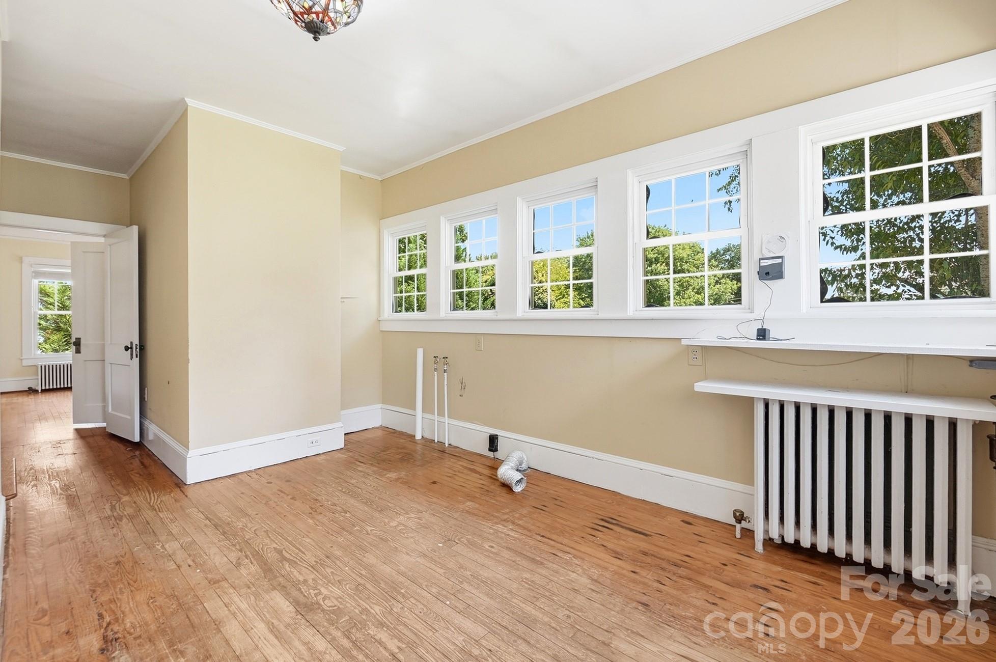 302 N Ridge Avenue Property Photo 34